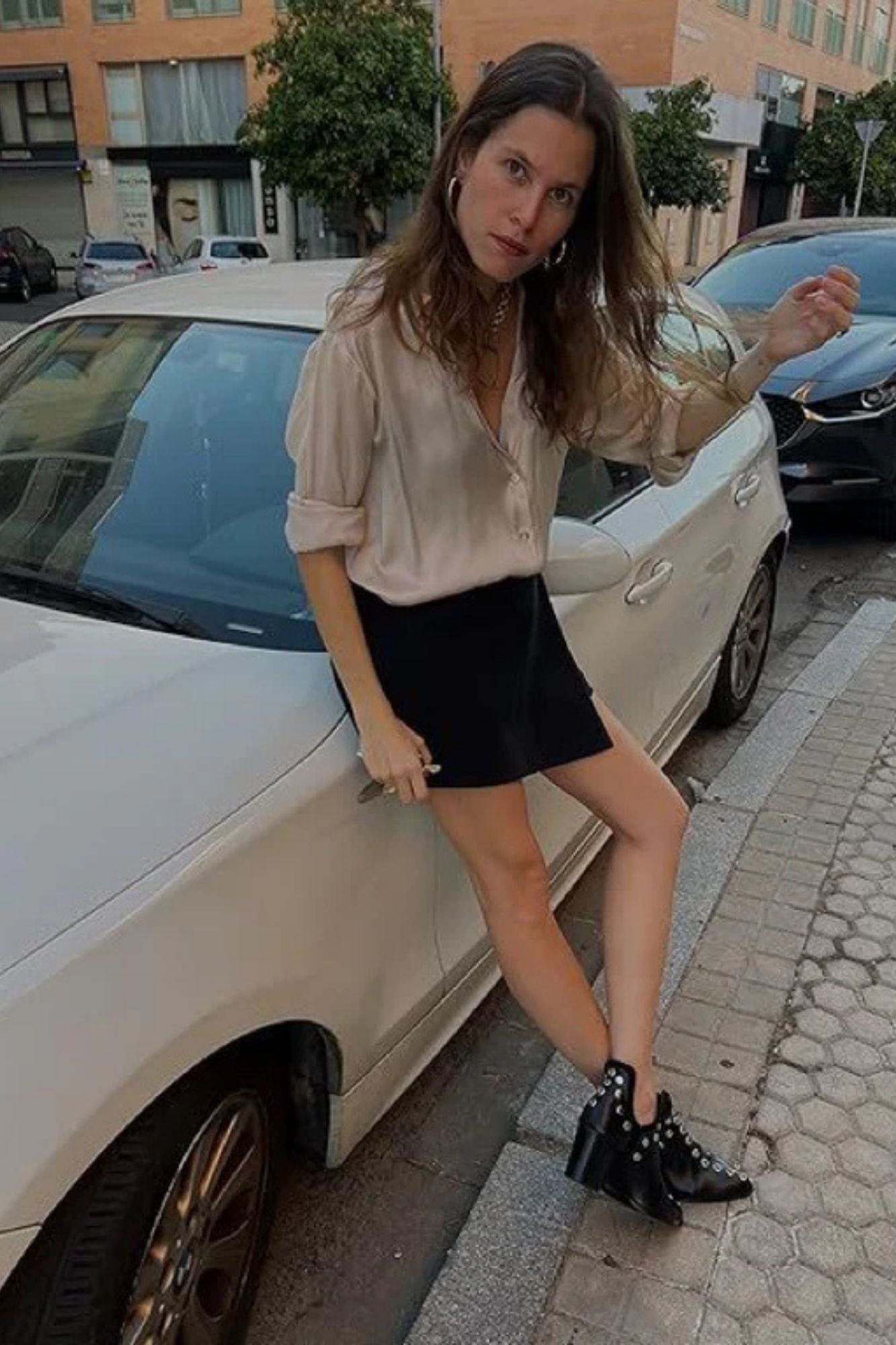 PUNKY BOOTS NEGRO TACHAS PLATA TACON 7CM