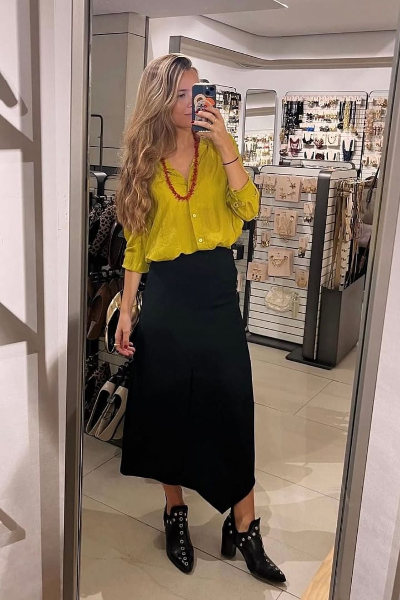 PUNKY BOOTS NEGRO TACHAS PLATA TACON 7CM