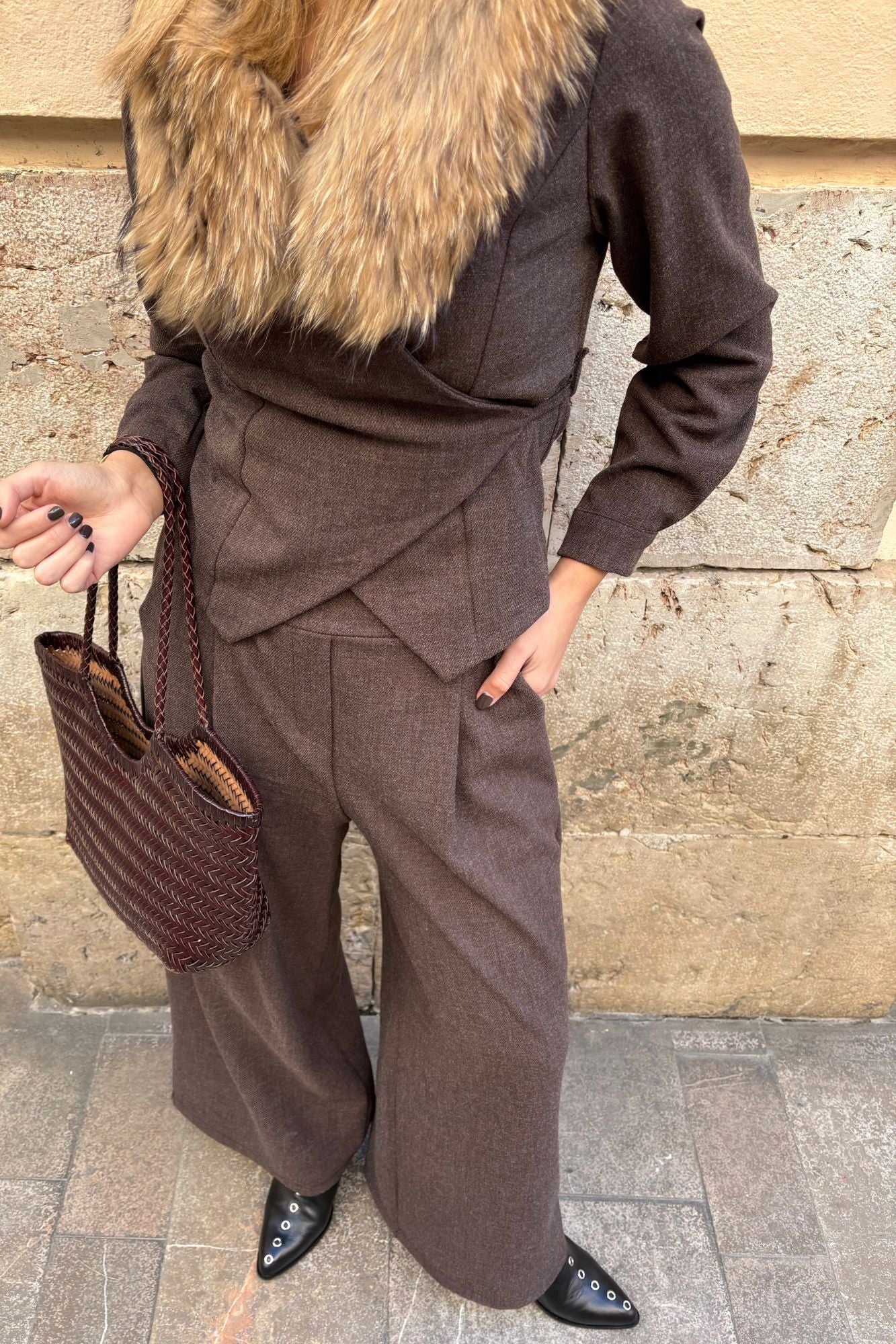 PUNKY BOOTS NEGRO TACHAS PLATA TACON 7CM