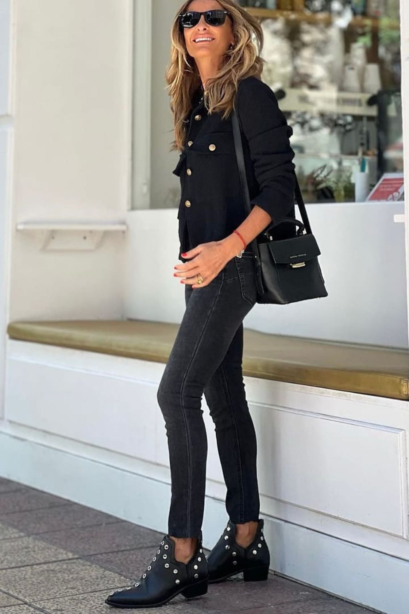 PUNKY BOOTS NEGRAS TACHAS PLATA 4CM