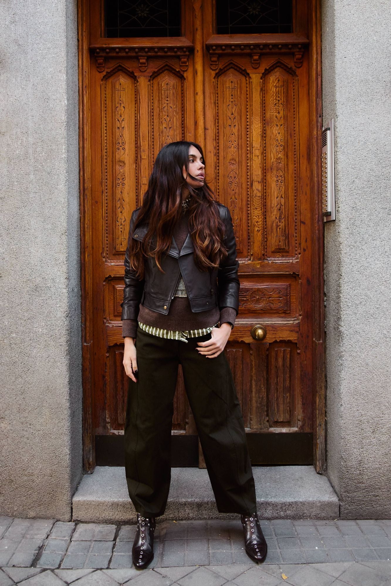 CHAQUETA BIKER TACHAS CHOCOLATE