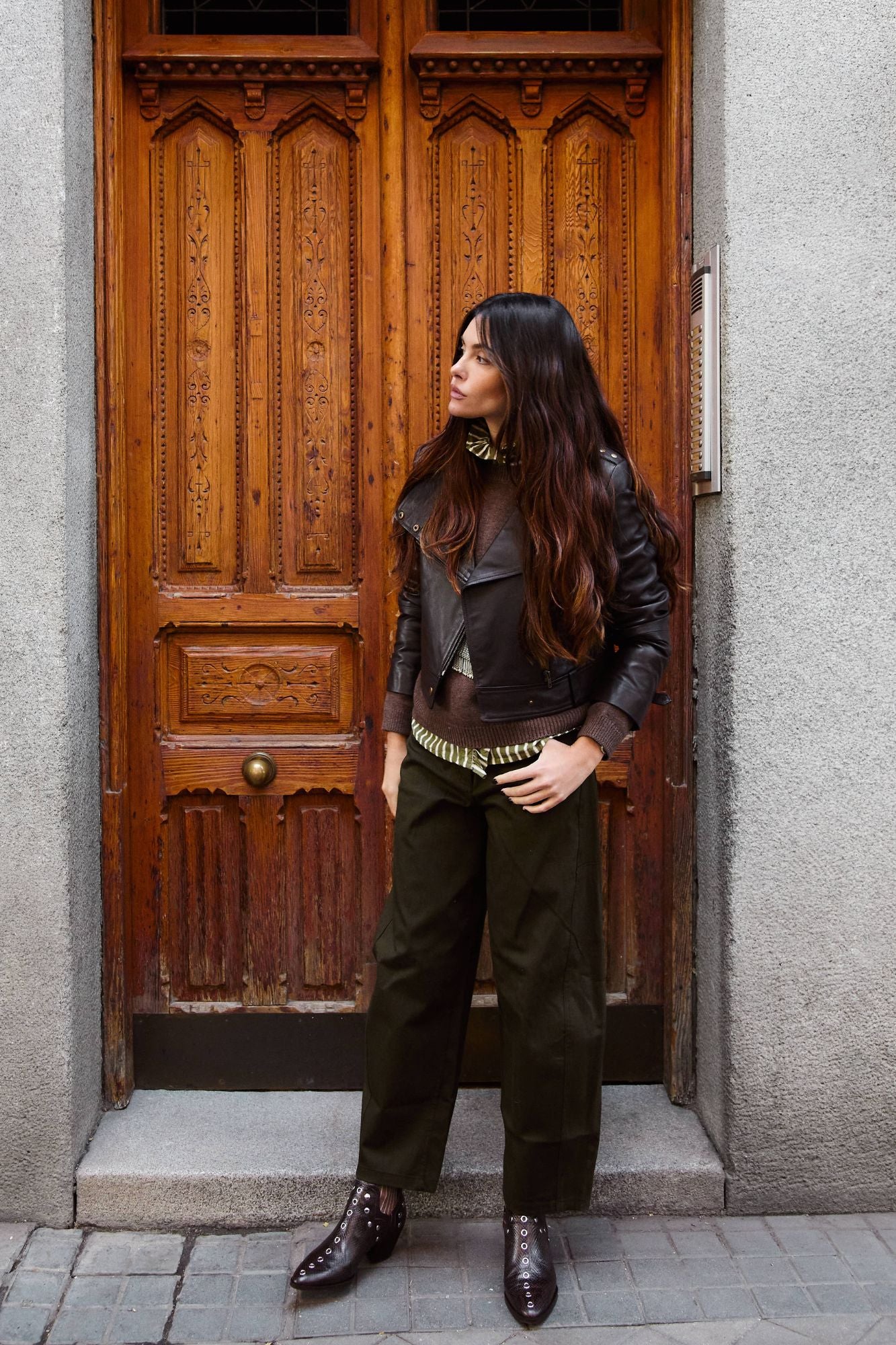 CHAQUETA BIKER TACHAS CHOCOLATE