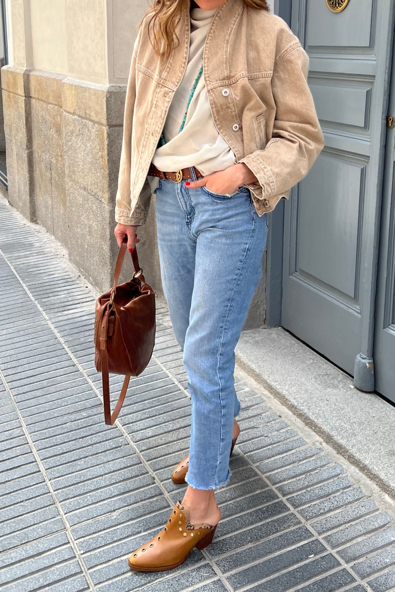 ZUECO CUERO MARRON PUNKY