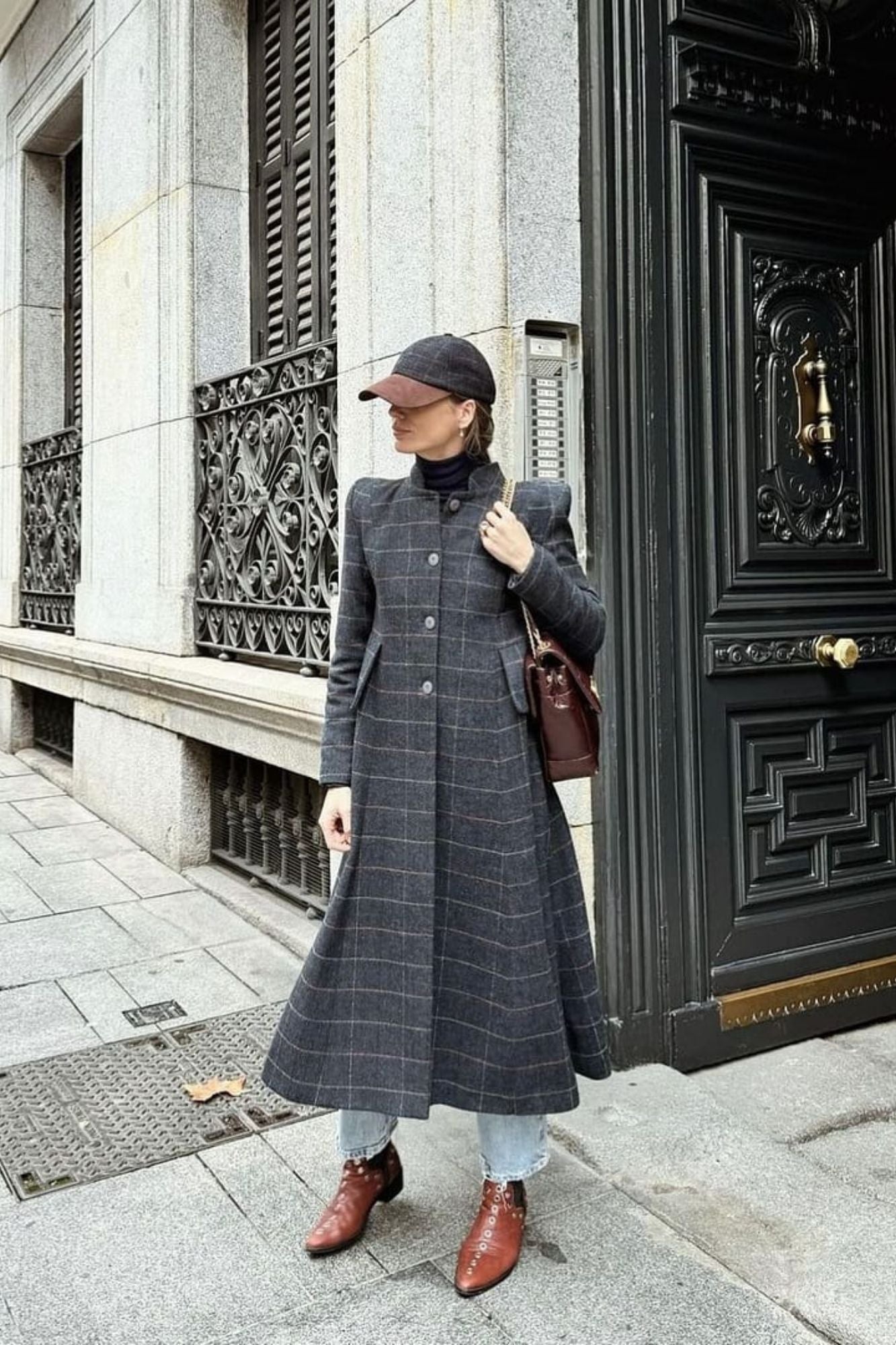 PUNKY BOOTS AVELLANA TACHAS PLATA 4CM