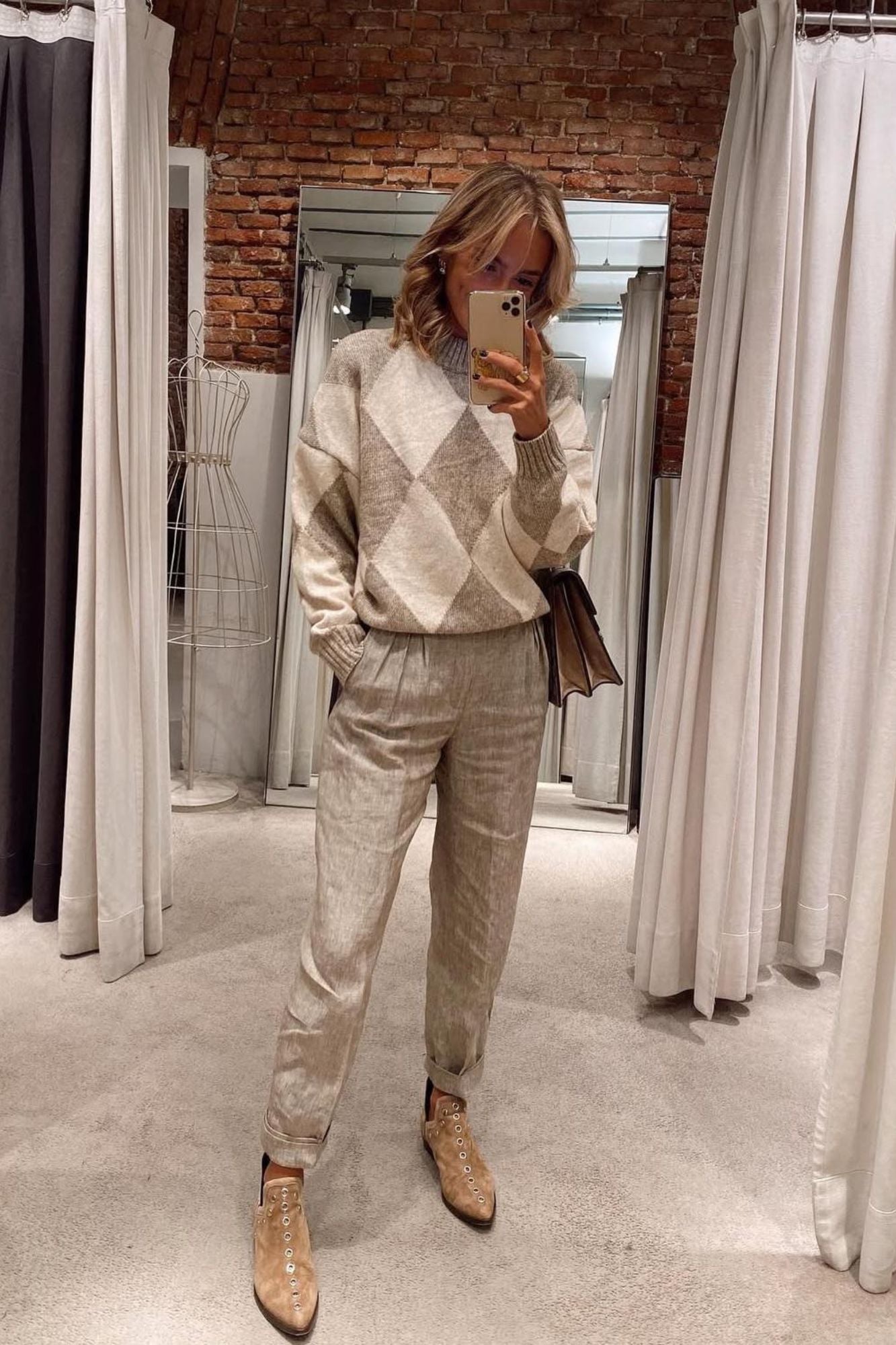 PUNKY BOOTS ANTE BEIGE TACHAS PLATA 4CM