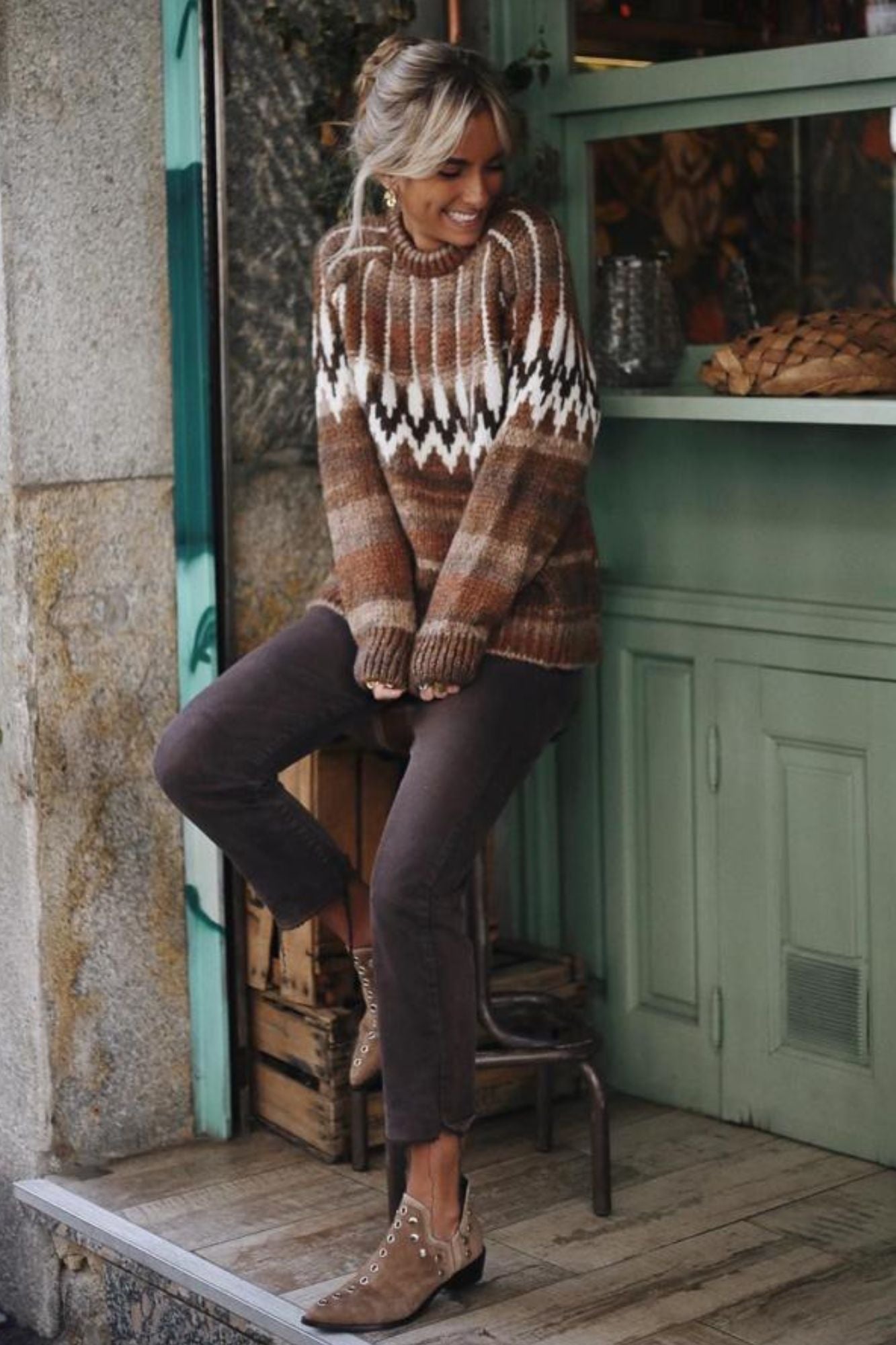 PUNKY BOOTS ANTE BEIGE TACHAS PLATA 4CM