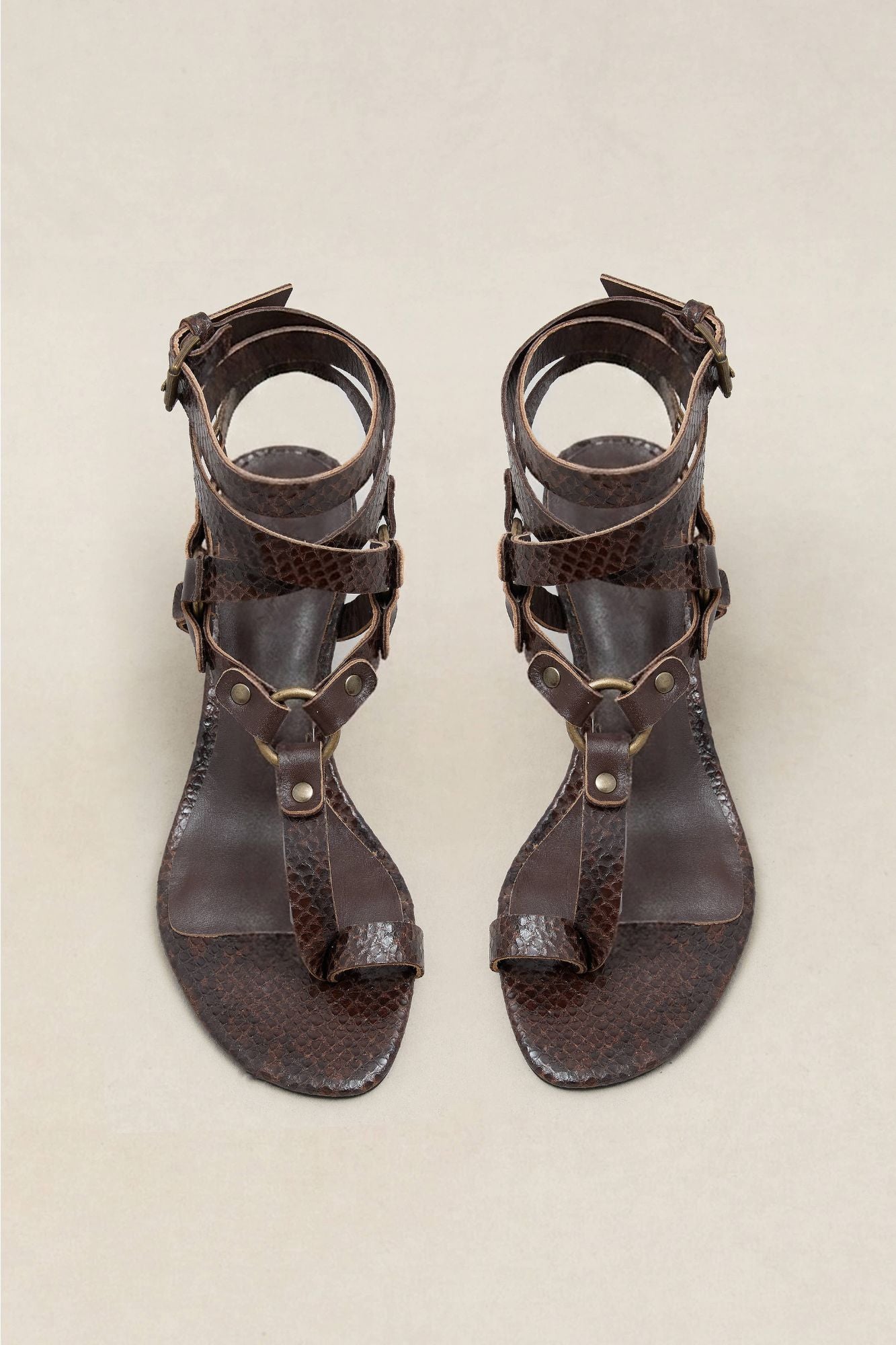 SANDALIA ESCLAVAS KITTEN SNAKE CHOCOLATE 7CM