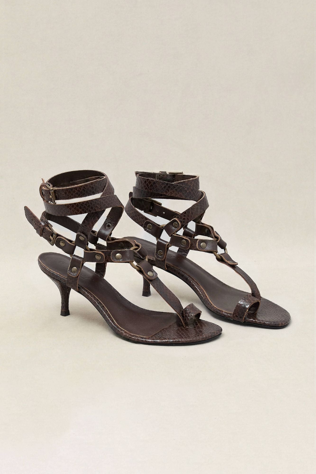 SANDALIA ESCLAVAS KITTEN SNAKE CHOCOLATE 7CM