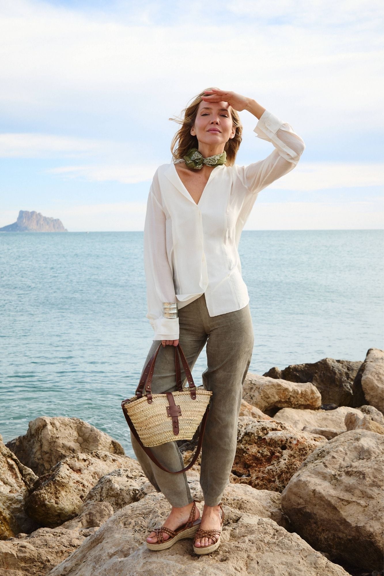 SANDALIA ESPARTO PALMA CUERO