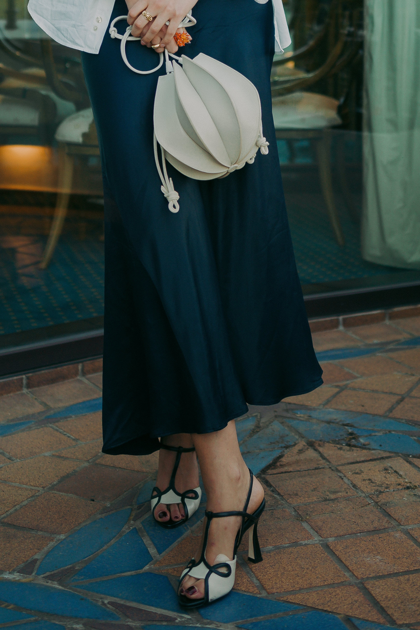 SANDALIA MIA BLANCO Y NEGRO 7 CM