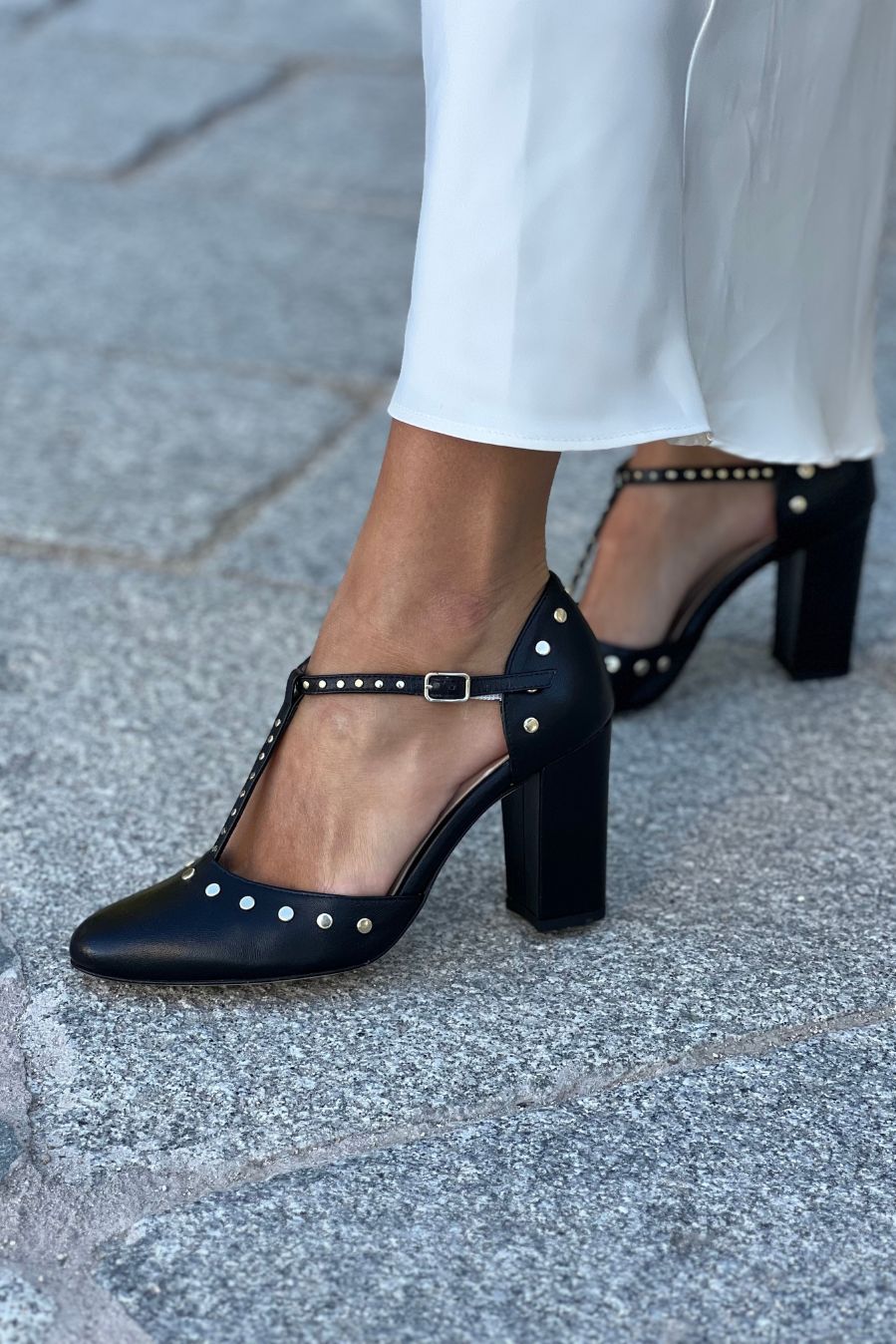 SALON T-BAR NEGRO 9CM