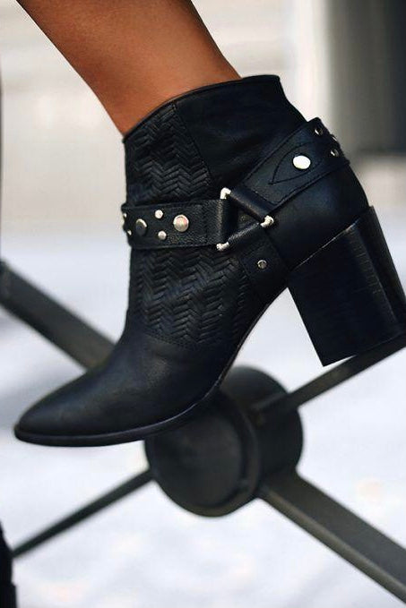 PETRA BOOTS NEGRAS 7CM