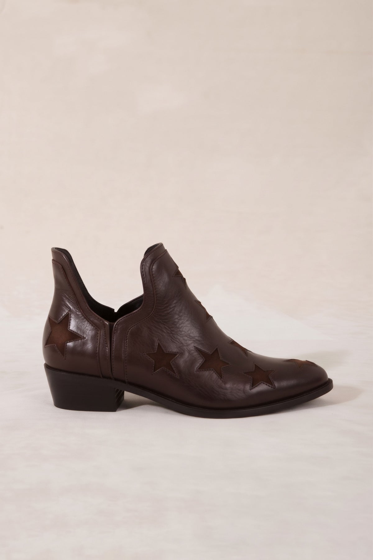 STAR BOOTS CHOCOLATE 4CM