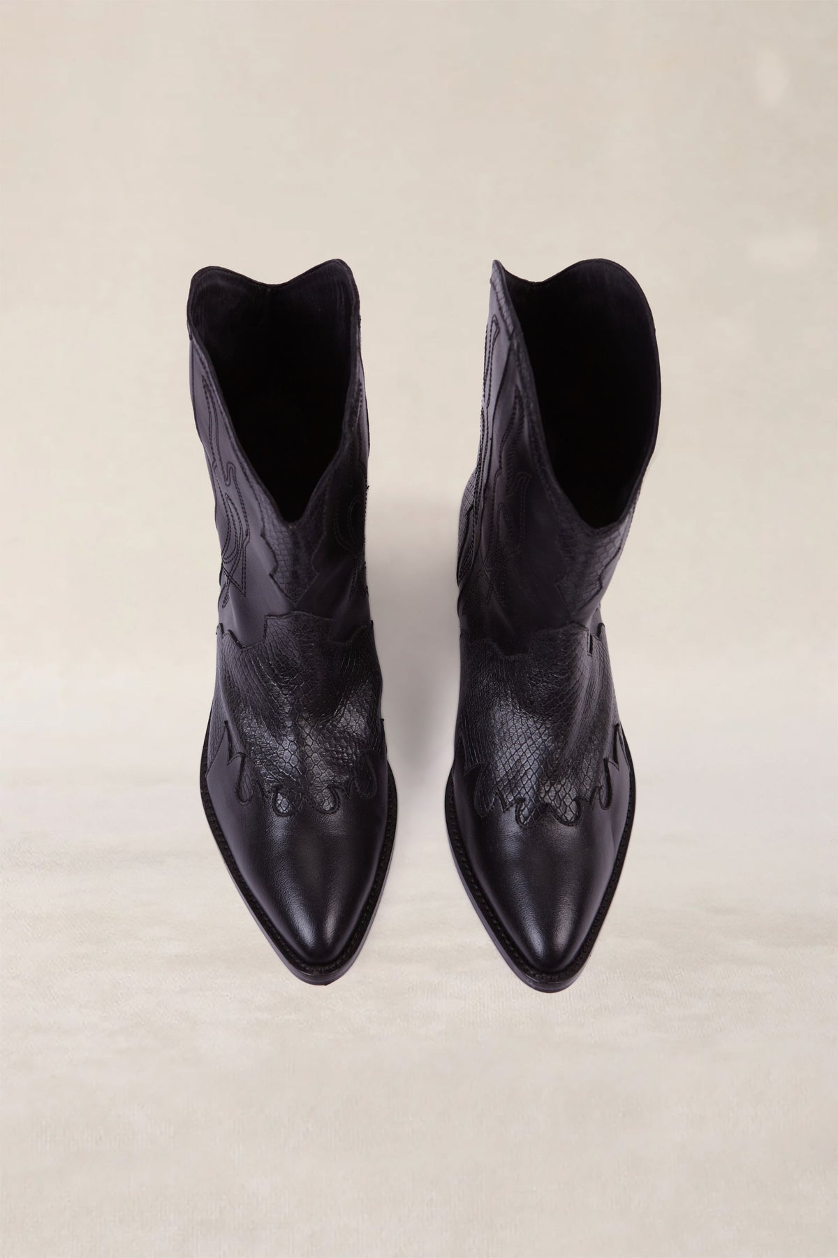 BOTA MINI GAUCHA NEGRA 4CM