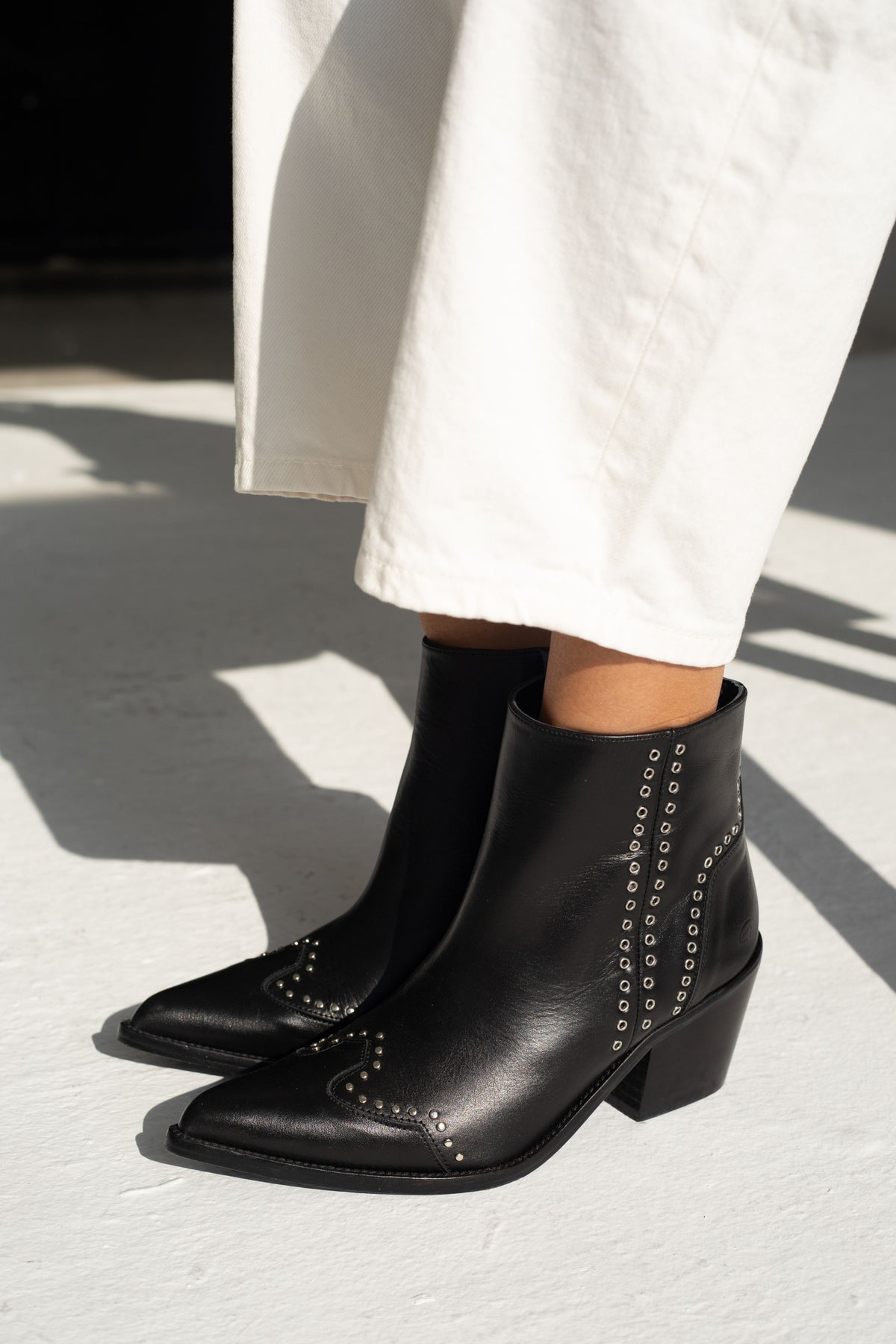 BOTIN JOANNA NEGRO TACON 7CM