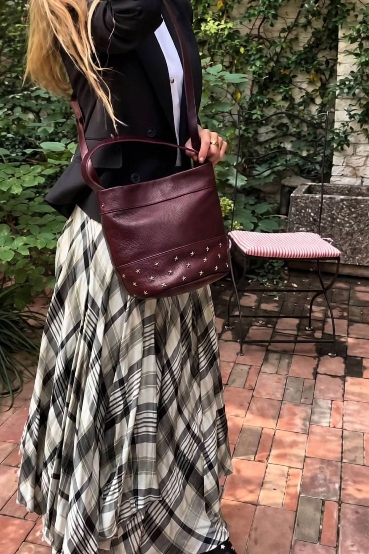 BOLSO BUCKET MINI BURDEOS