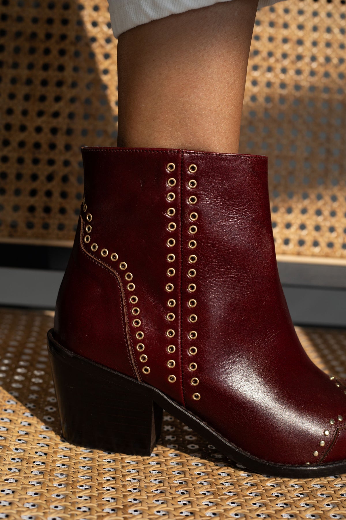 BOTIN JOANNA BURDEOS TACON 7CM