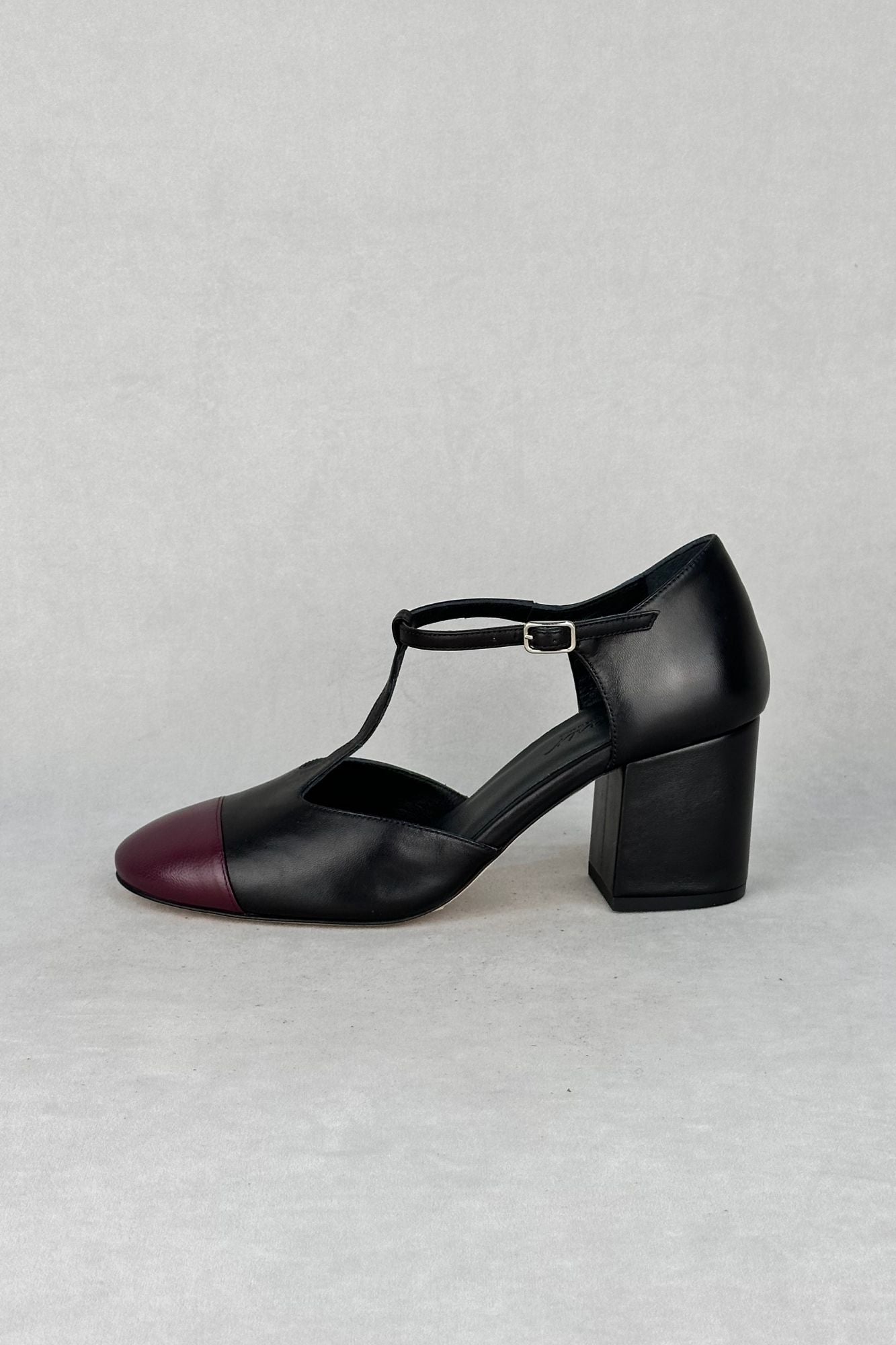 SALON TBAR NEGRO BURDEOS