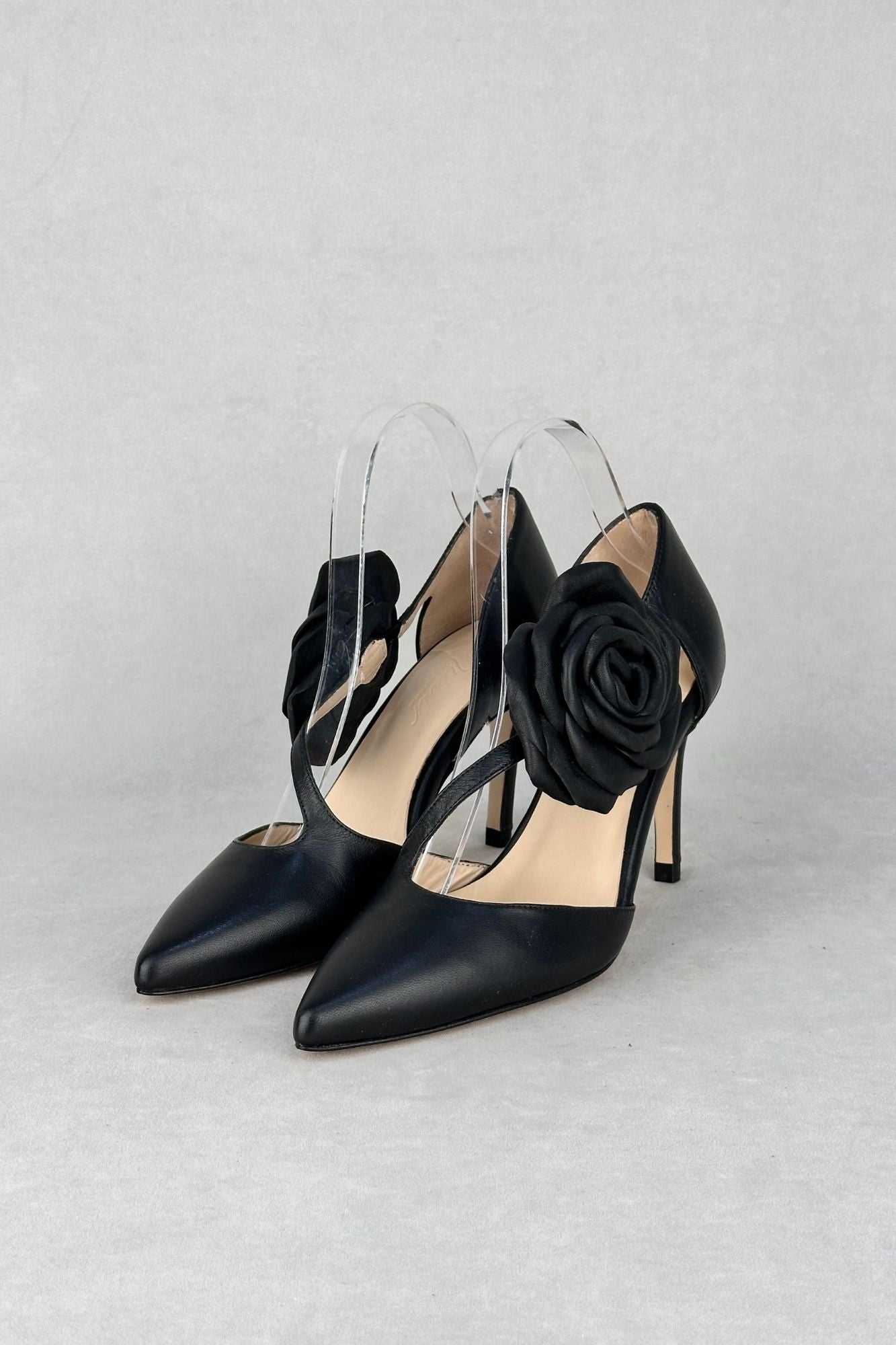 SALON CRUZADO FLOR NEGRO