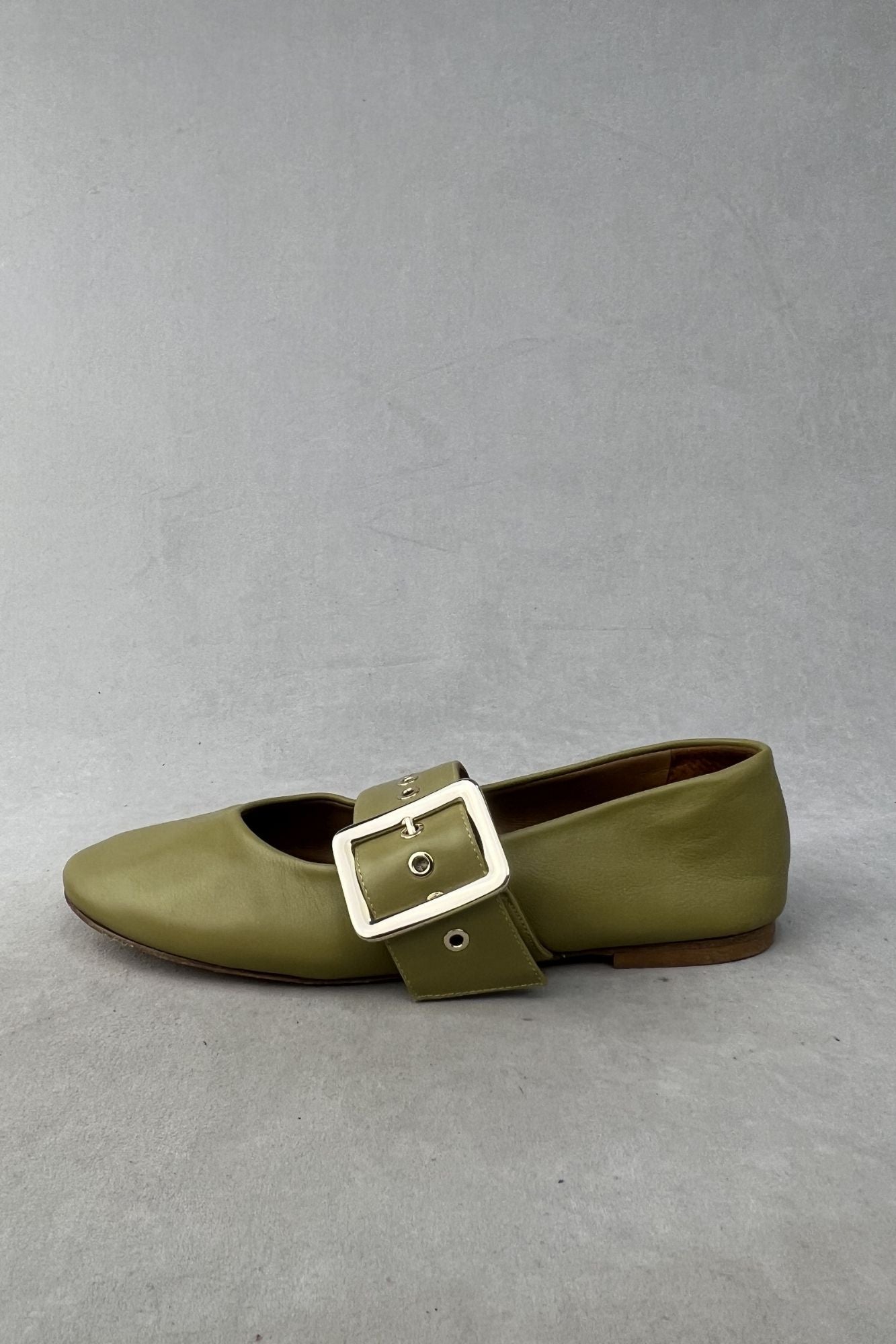 BAILARINA ROCK OLIVA 1