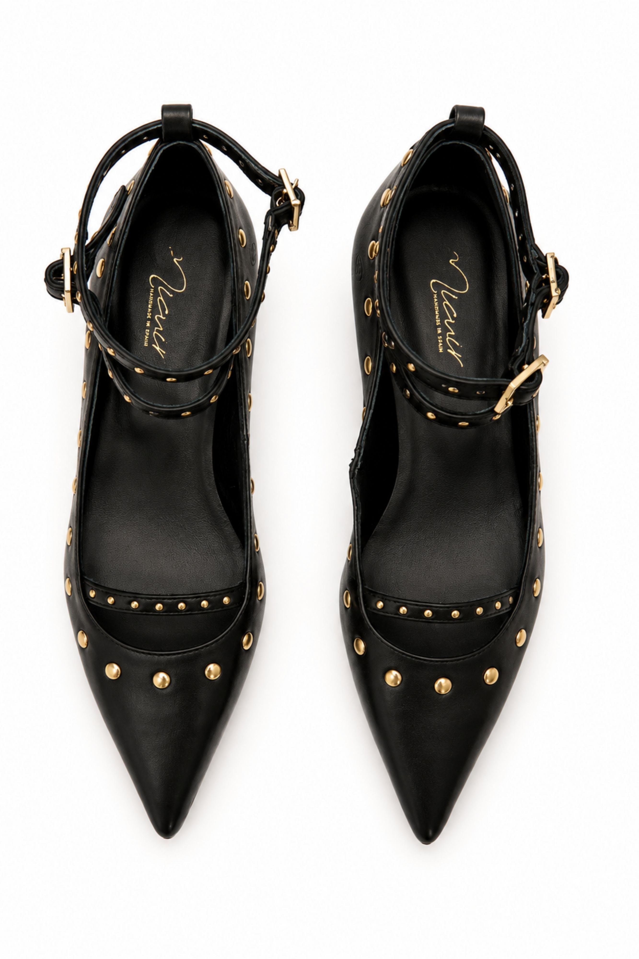 TACÓN KITTEN DESTALONADO NEGRO TACHAS ORO SS