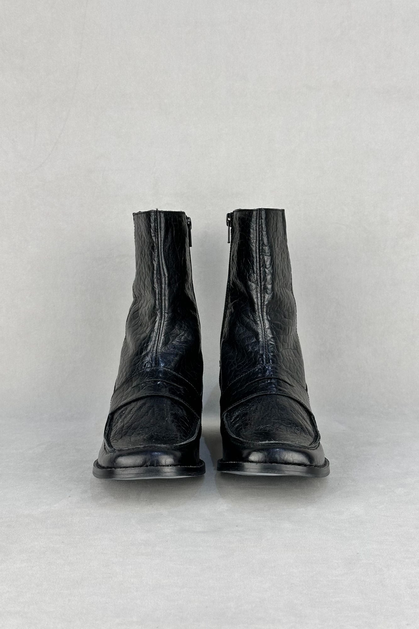 FONTANA NEGRA GRABADA