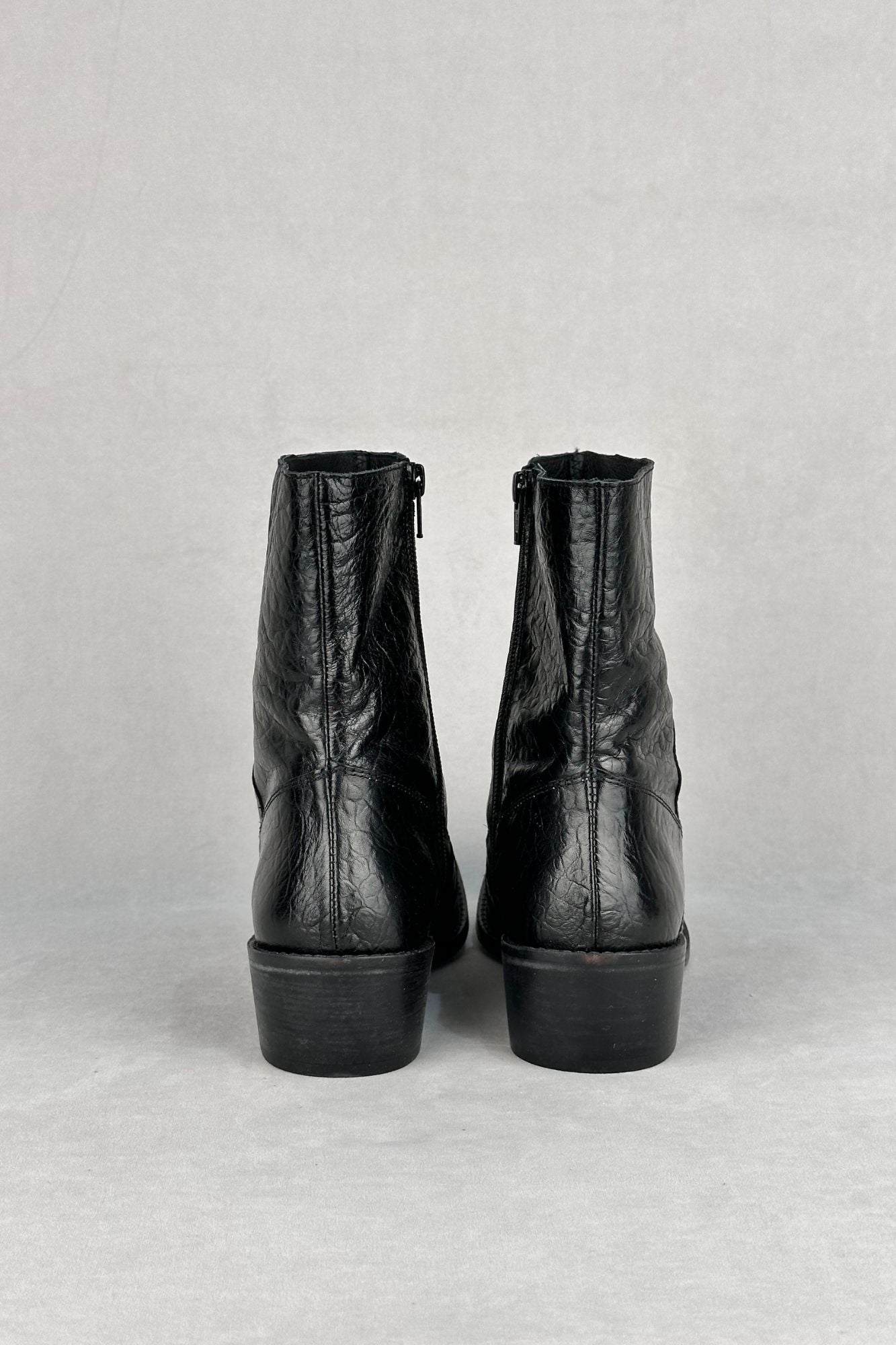 FONTANA NEGRA GRABADA