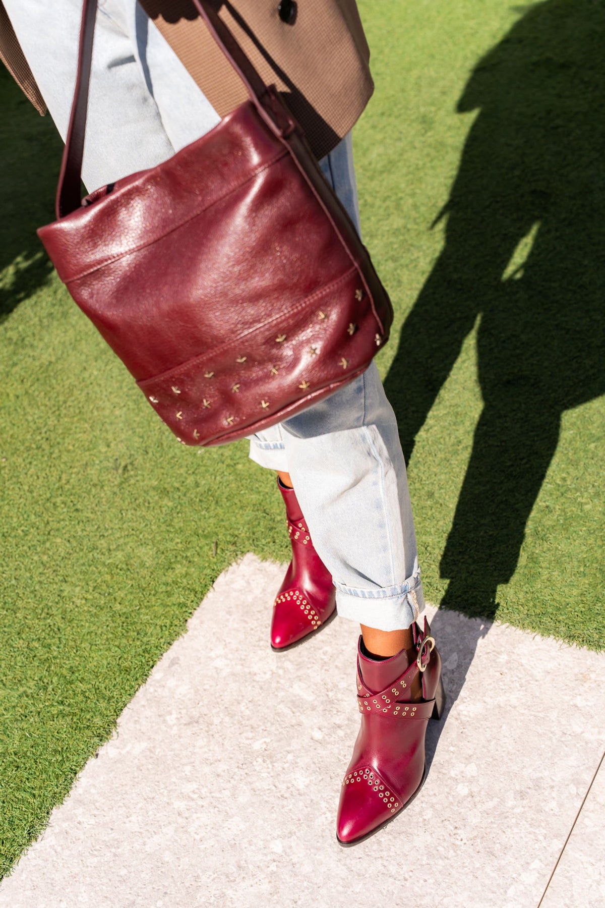BURGUNDY MINI BUCKET BAG