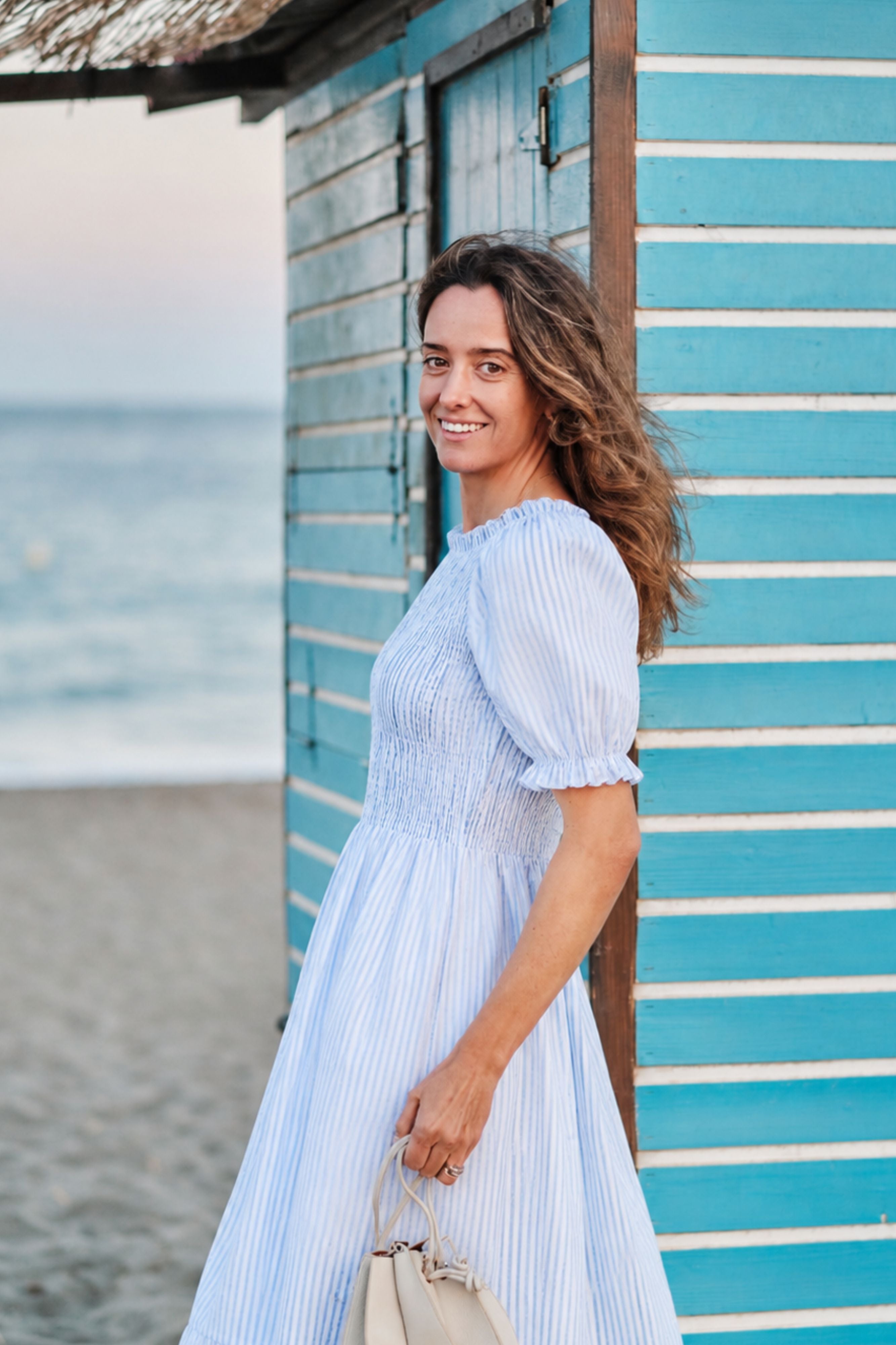 ROBE EN LIN À RAYURES BLEUES