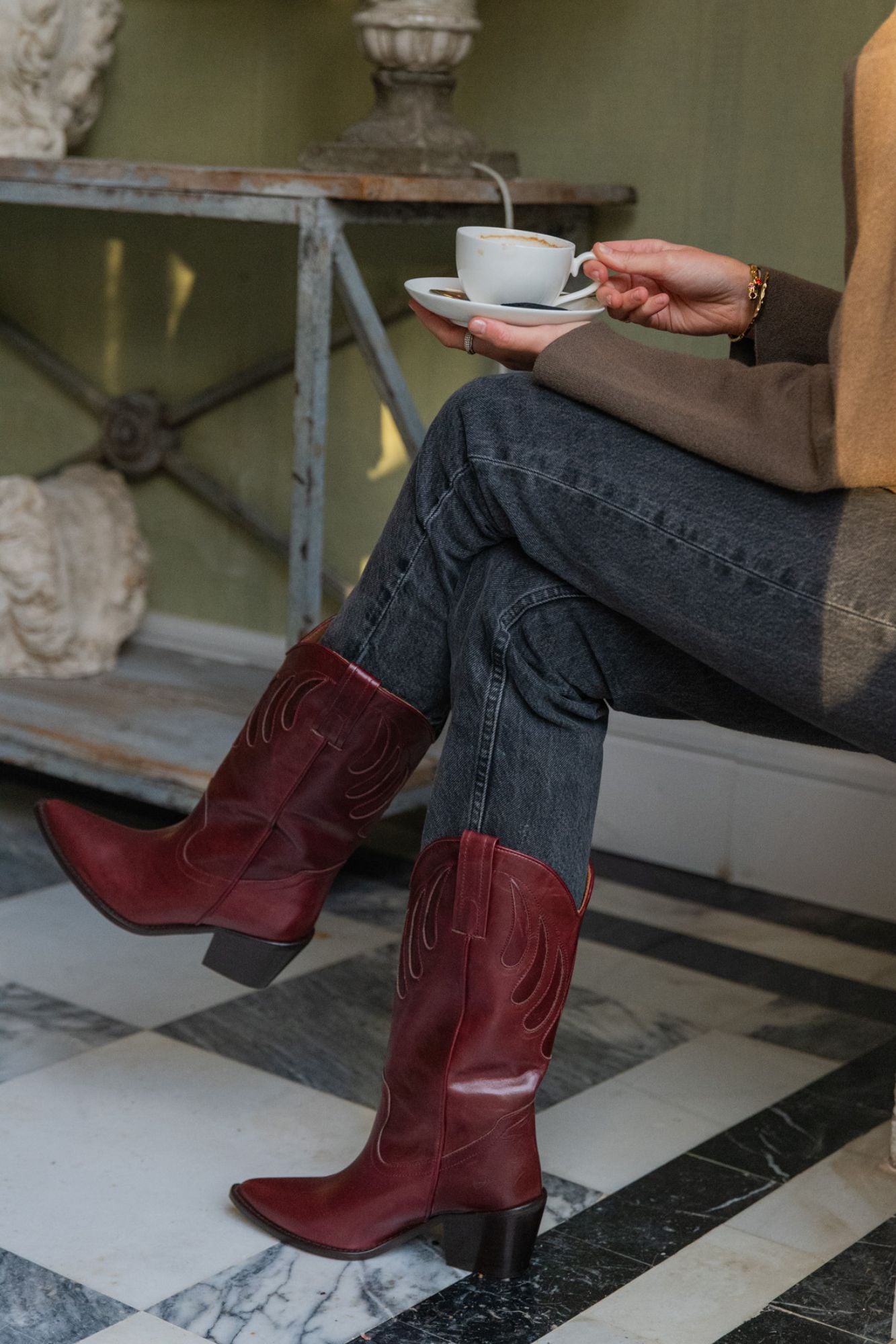 Cowboy Boots With Jeans Women Boots Outfits Maroon Cowboy Boots