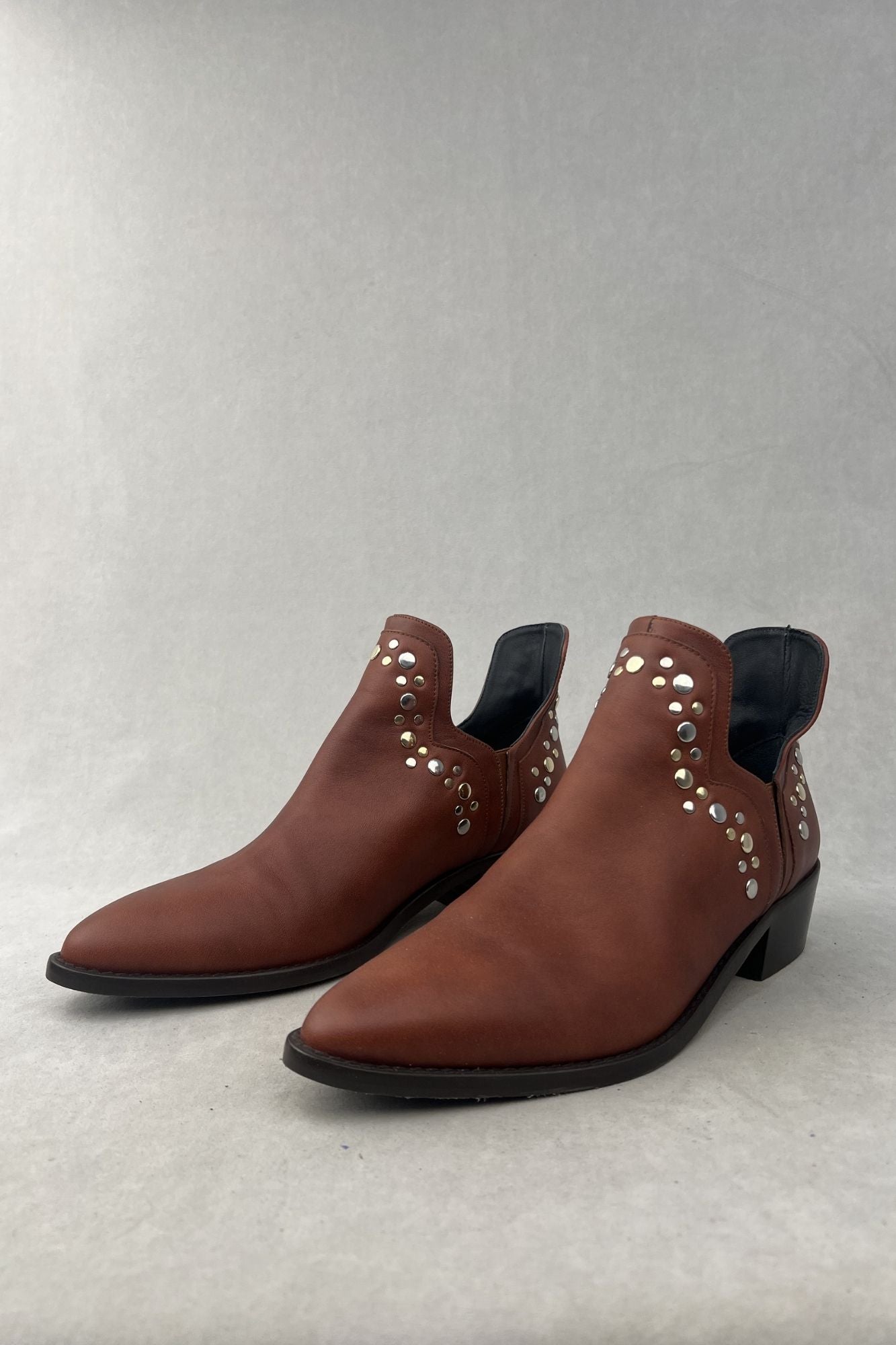 BOTIN ANINE TERRACOTA 1