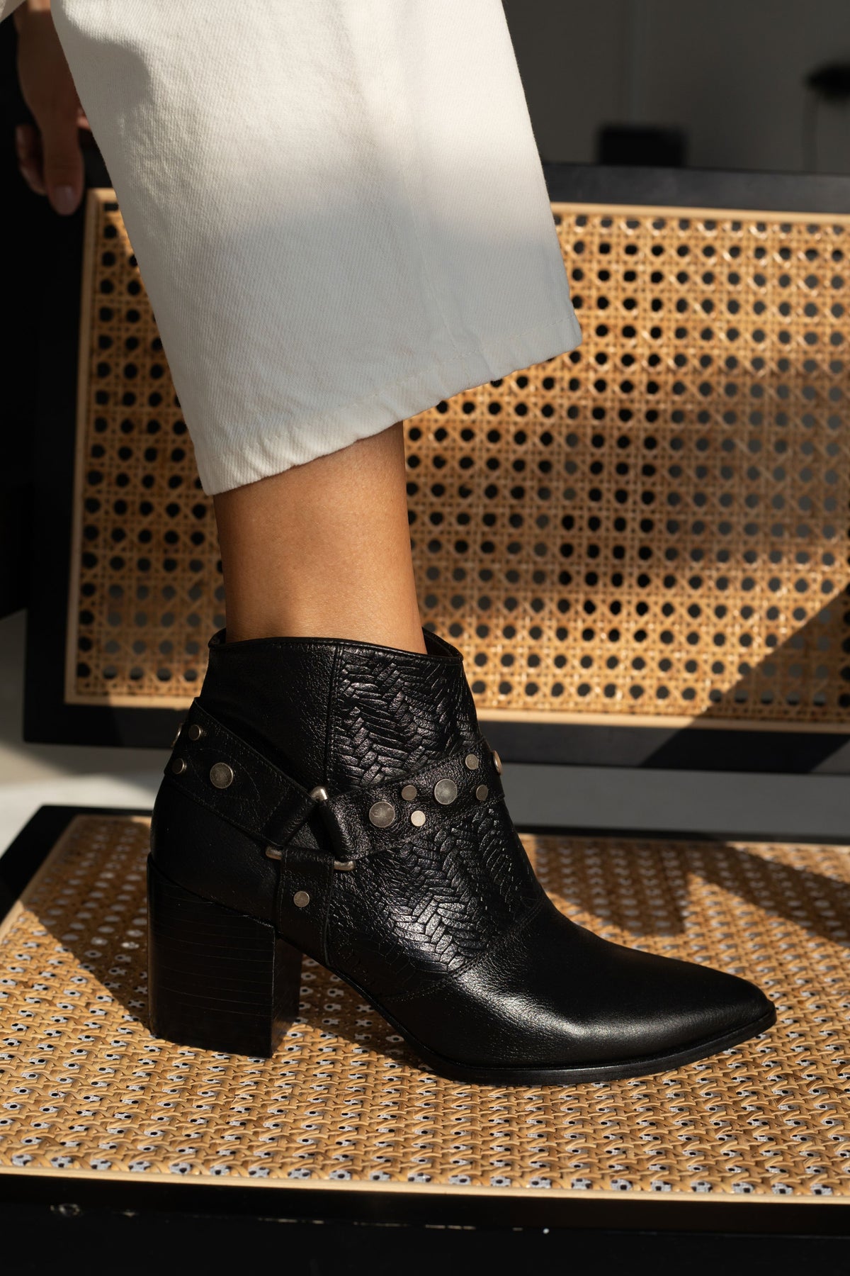 PETRA BOOTS NEGRAS  7CM