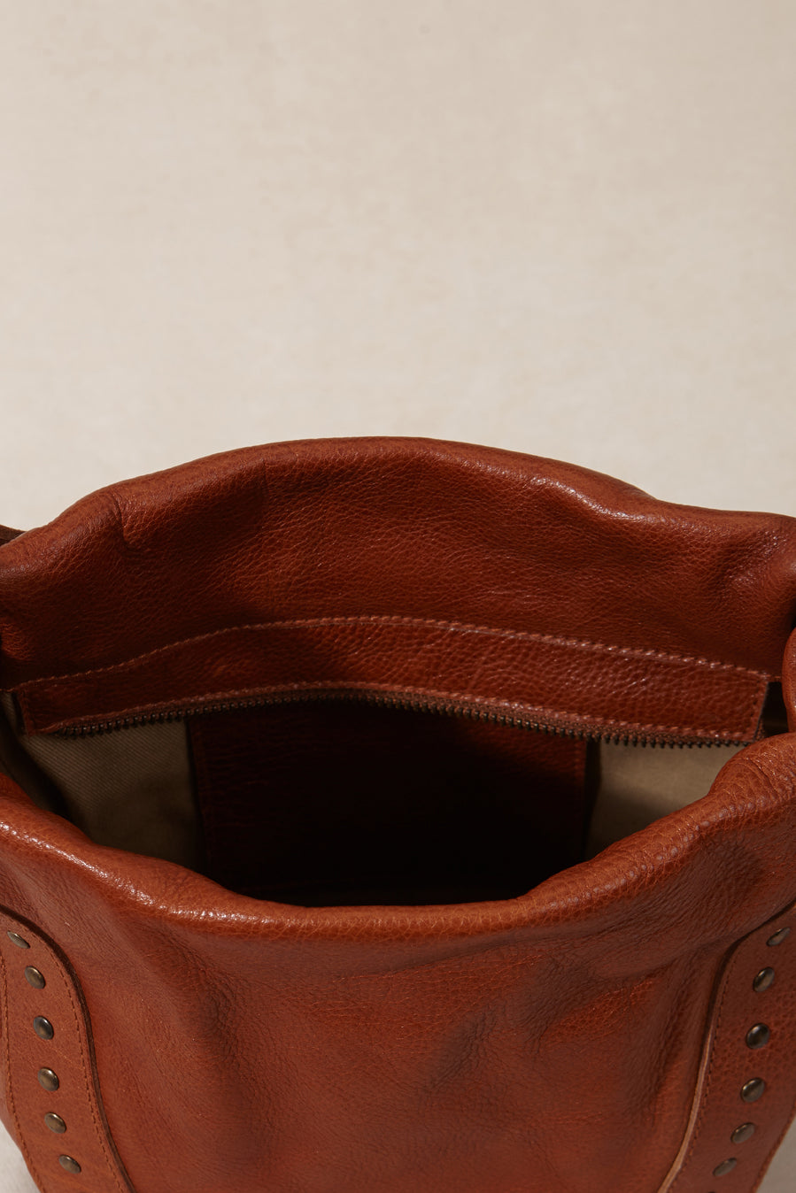 LEATHER HOBO BAG