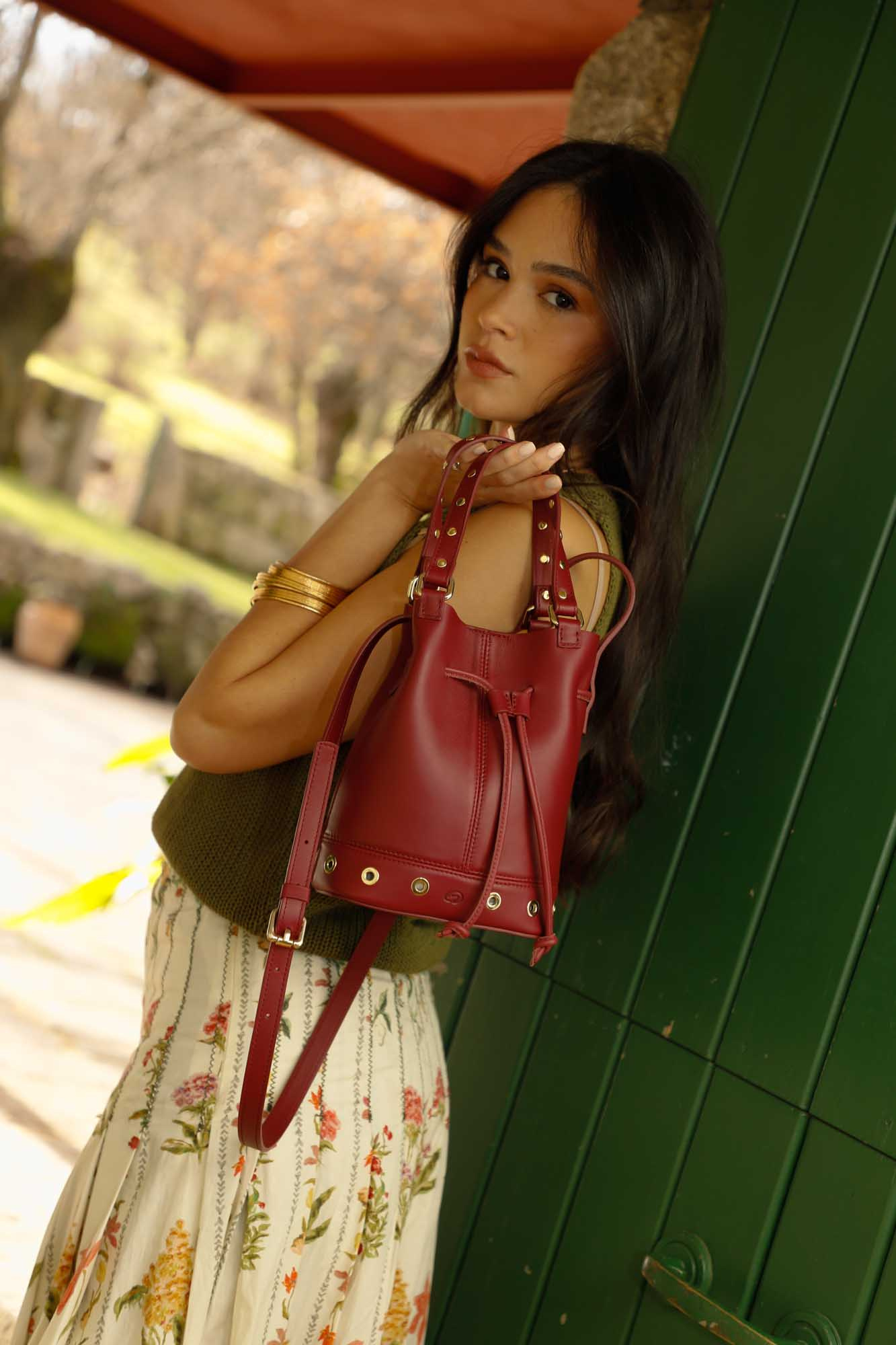 BOLSO MINI BOMBONERA MORA