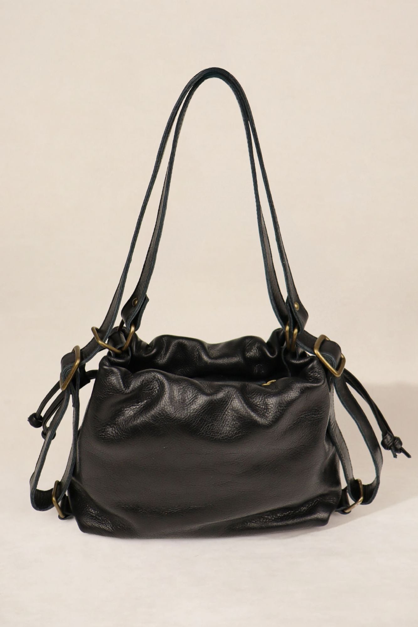 BOLSO MOCHILA NEGRO