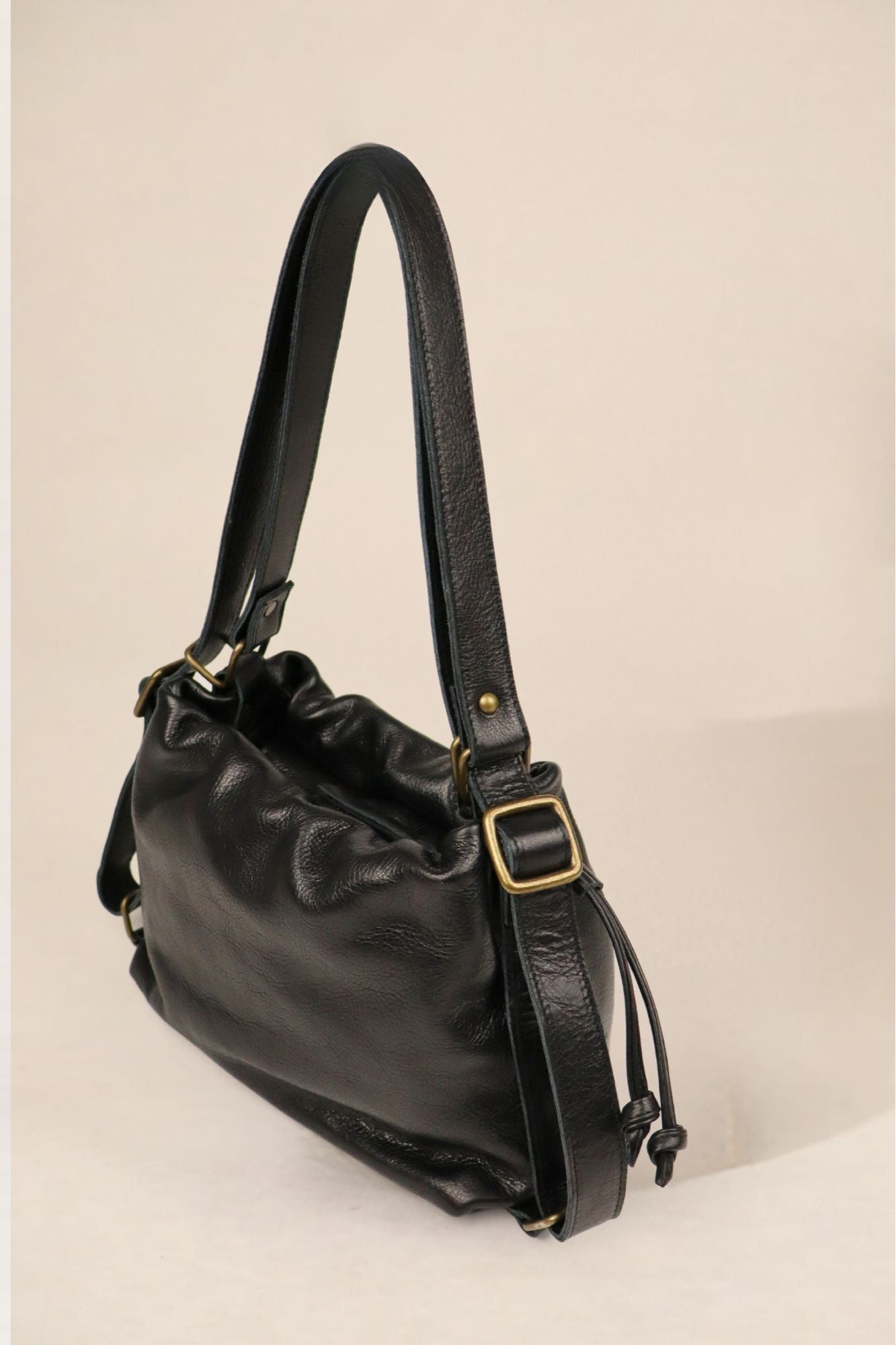 BOLSO MOCHILA NEGRO