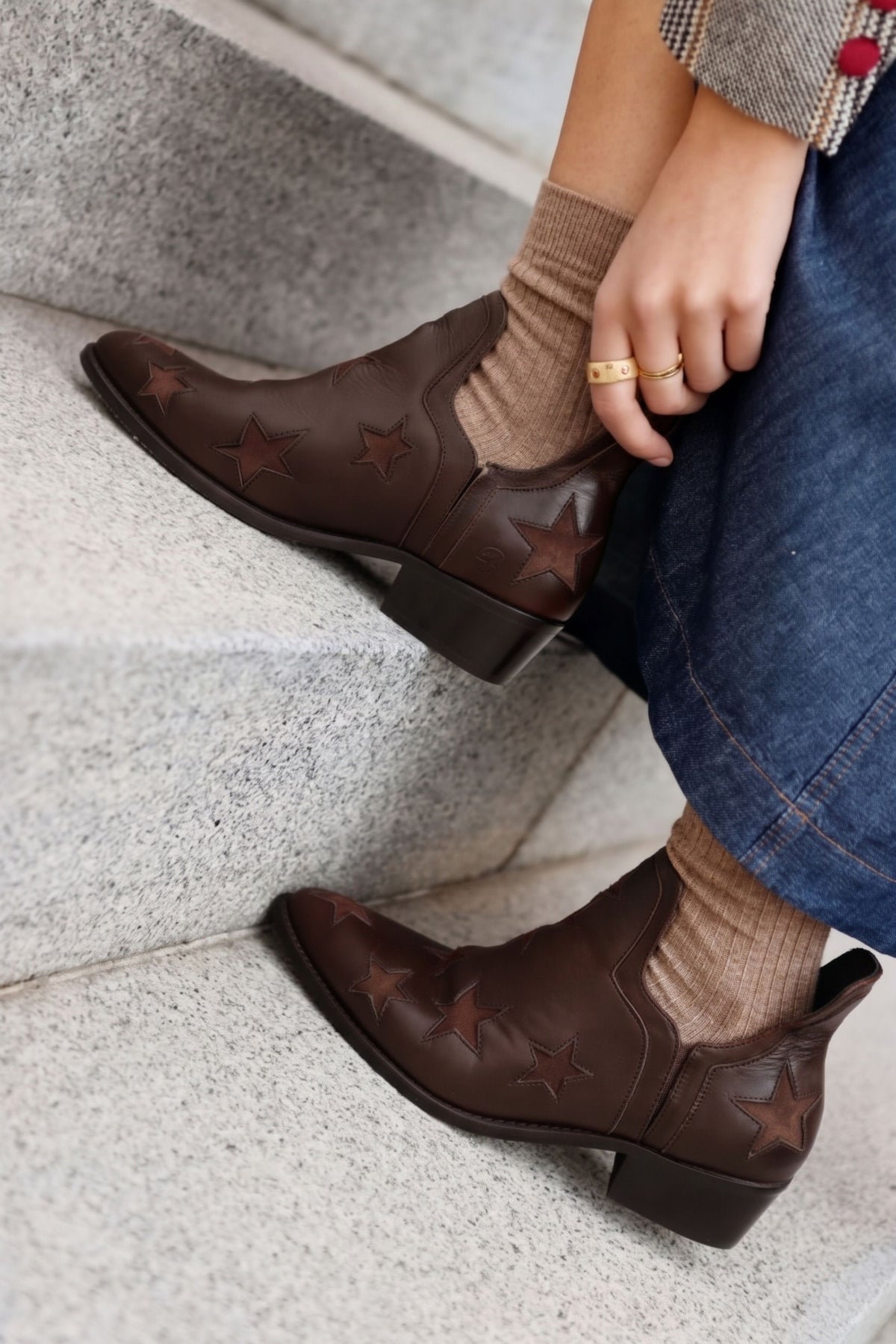 STAR BOOTS CHOCOLATE 4CM