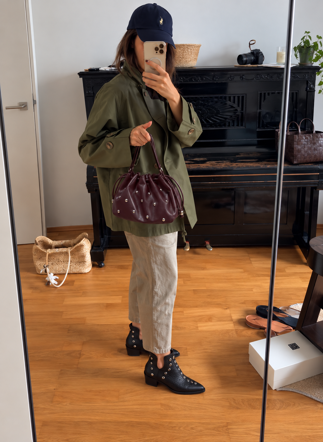 BOLSO BOMBONERA TACHAS BURDEOS