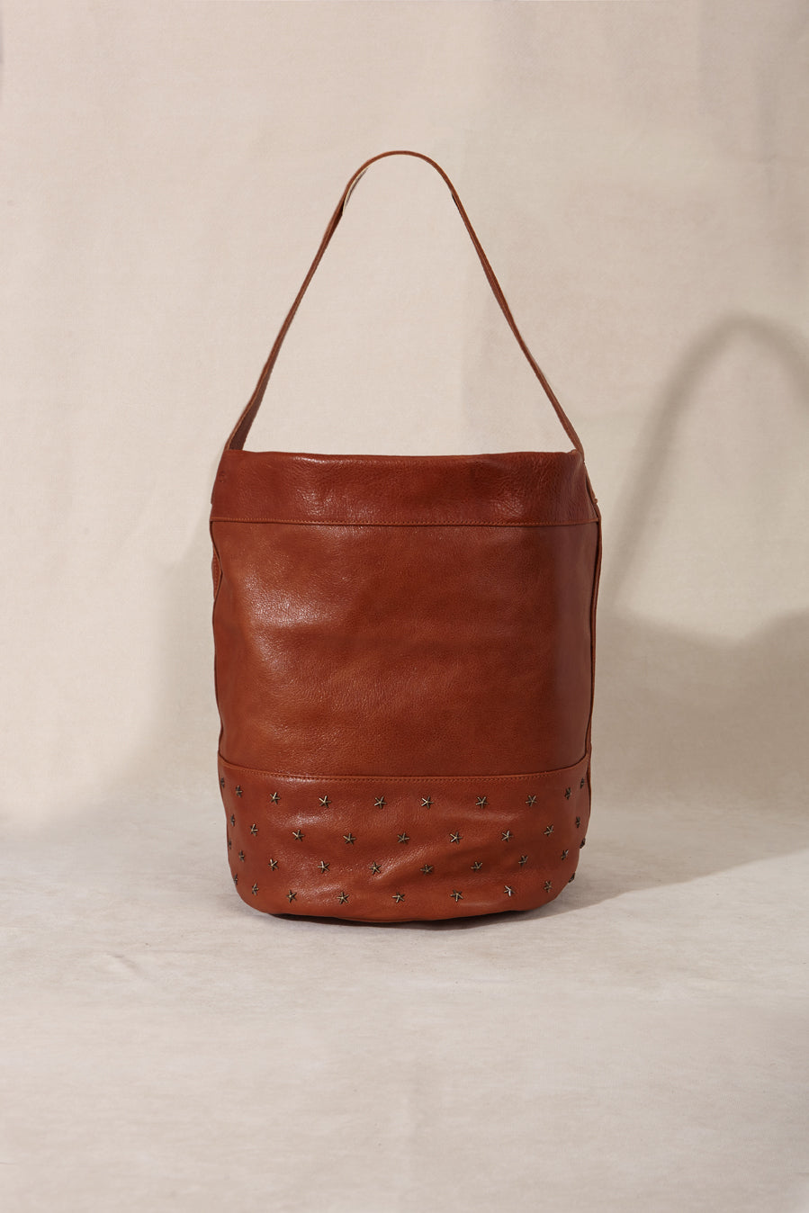 LEATHER BUCKET BAG