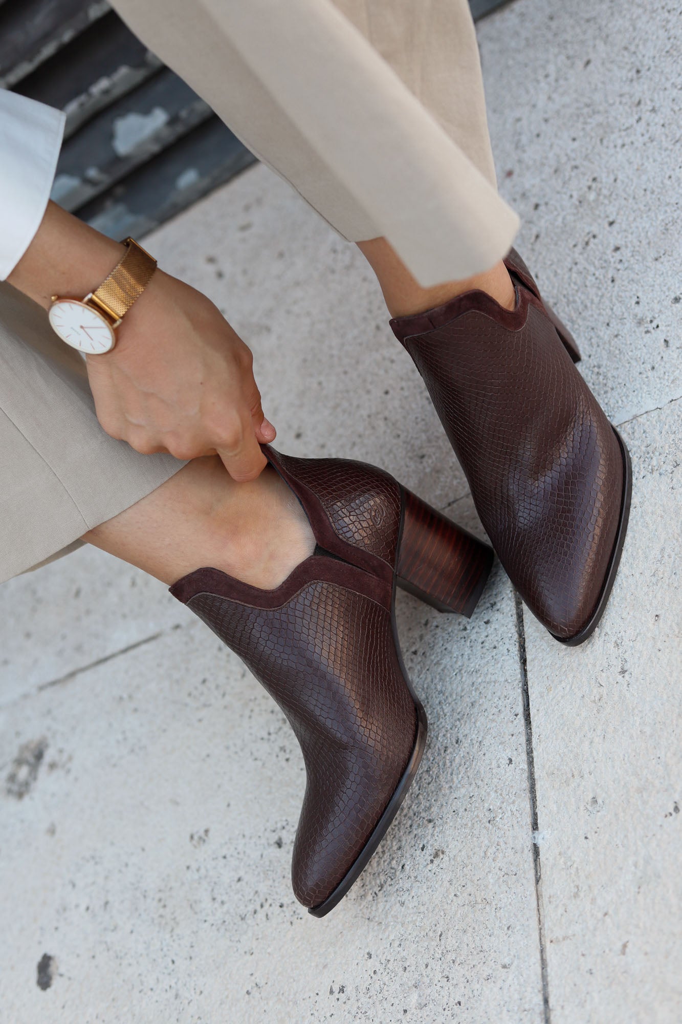 FRIDA SNAKE CHOCOLATE HEEL 7CM