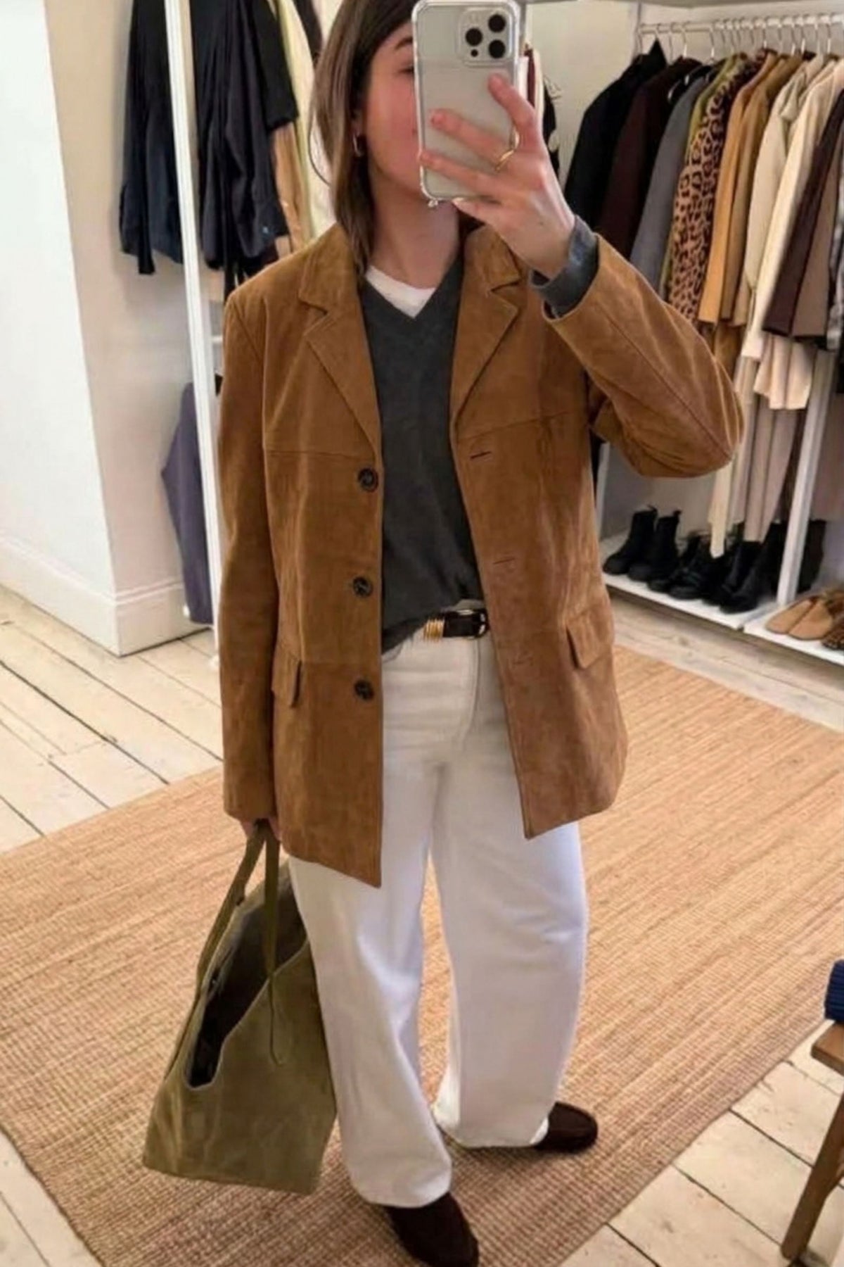 SHORT MOUTON