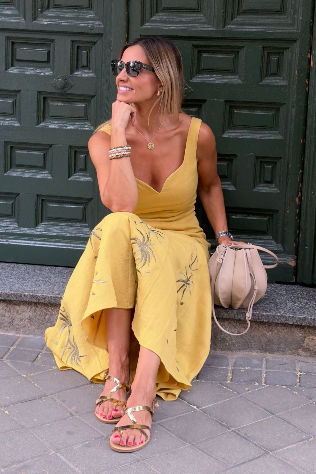 SANDALIA PAULA DORADA