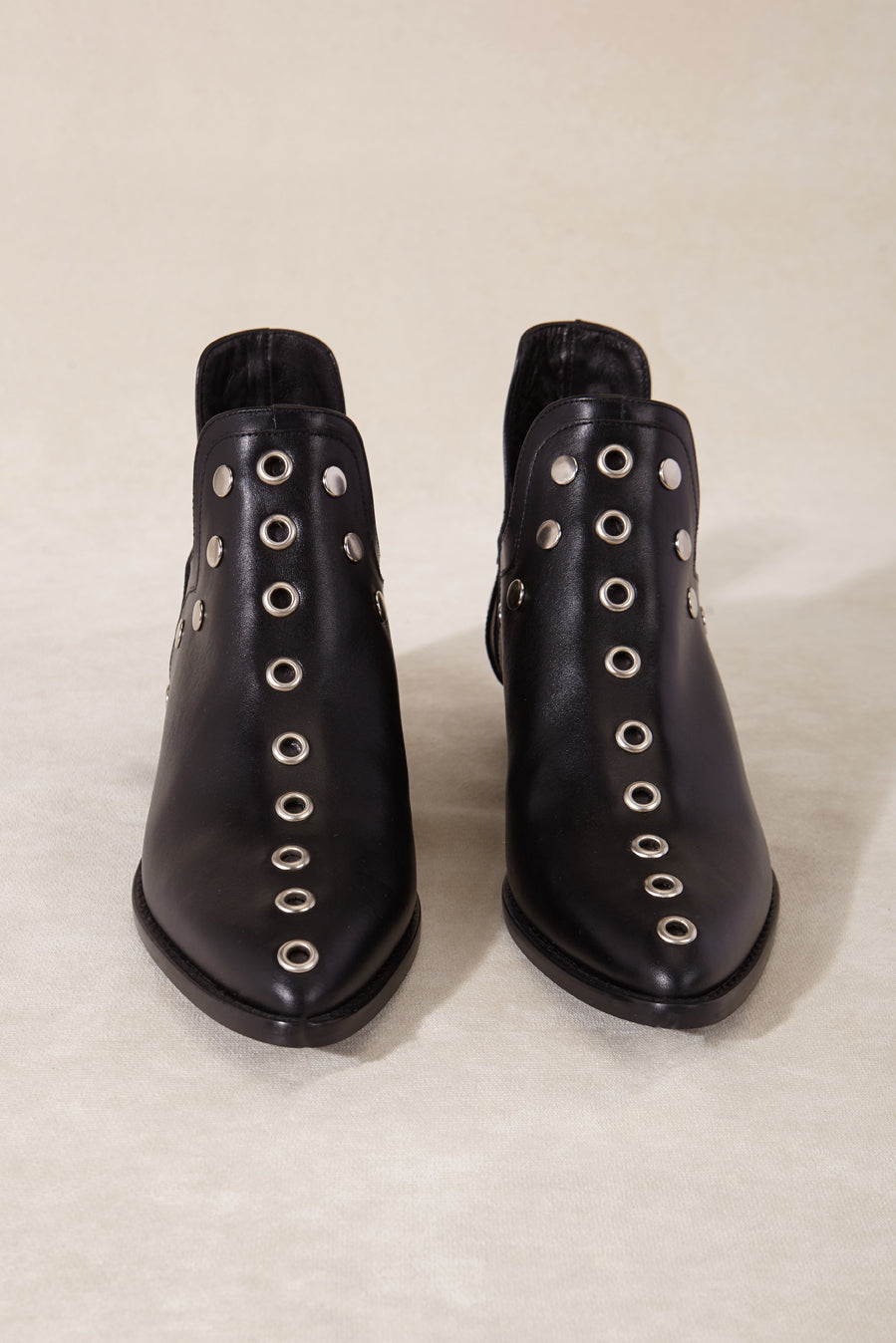 PUNKY BOOTS BLACK STUDDED SILVER 4CM