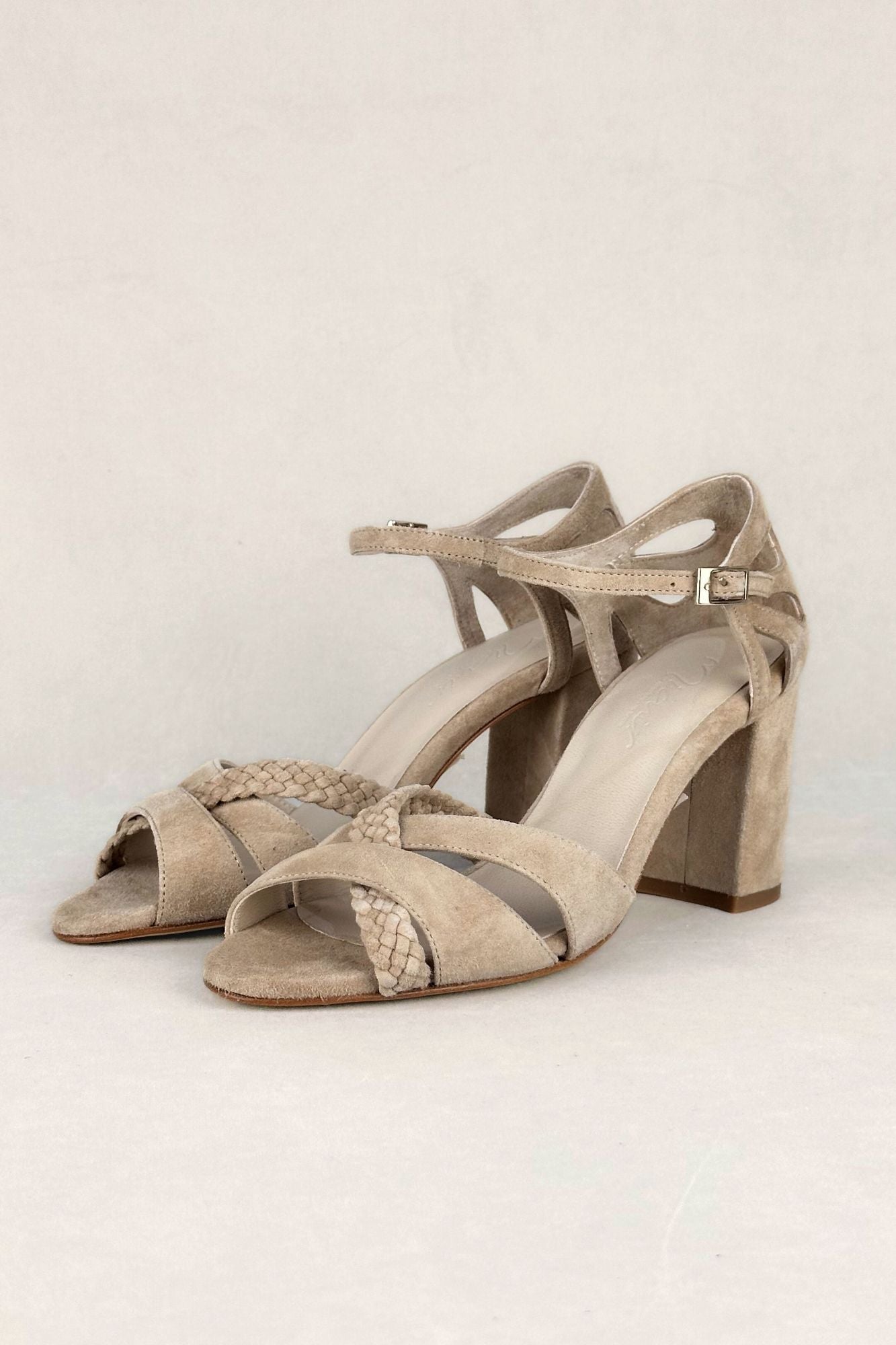 SANDALIA INMA TAUPE 7.5CM