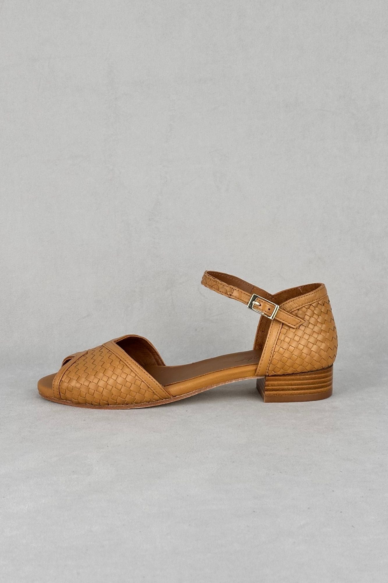 BAILARINA TRENZADA CAMEL