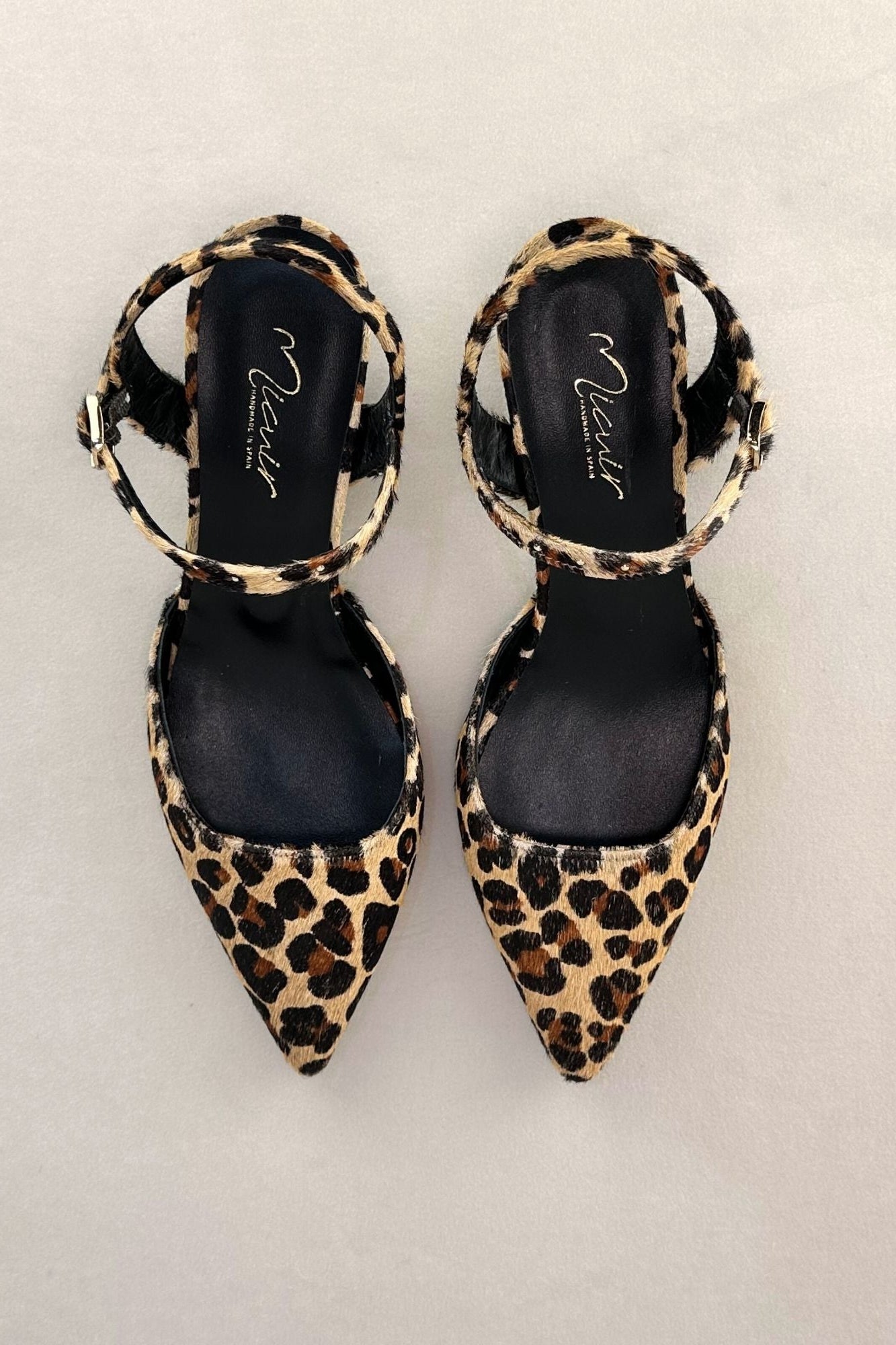 Sandalia leopardo pelo natural tacon 4 cm