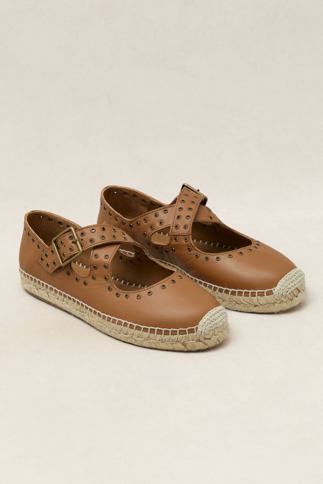 BAILARINA CRUZADA ALAIA TOSTADO