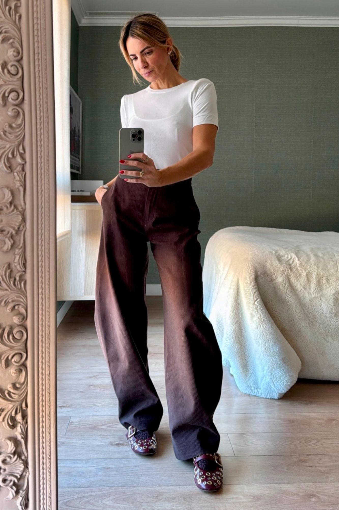 ROCK BALLERINA WITH BURGUNDY STUDS 1CM