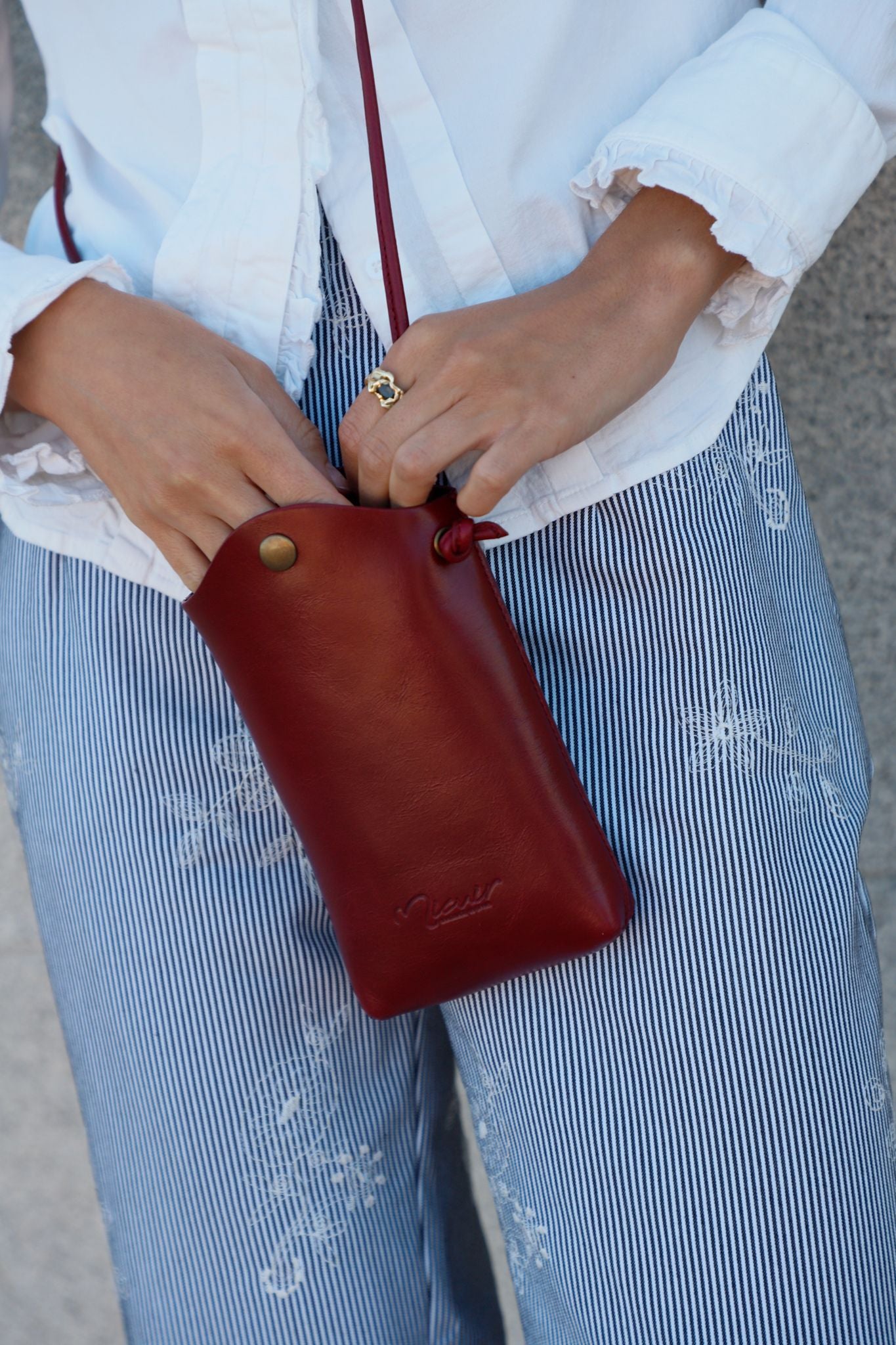 MAROON POCKET BAG