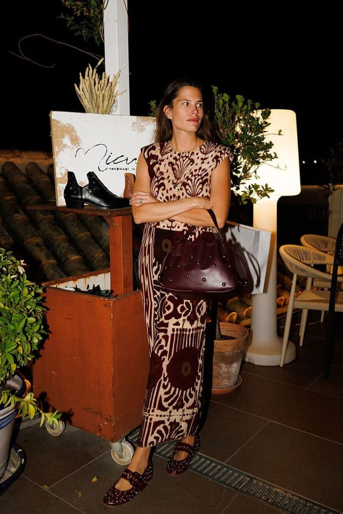 BURGUNDY STUDDED BOWLER BAG